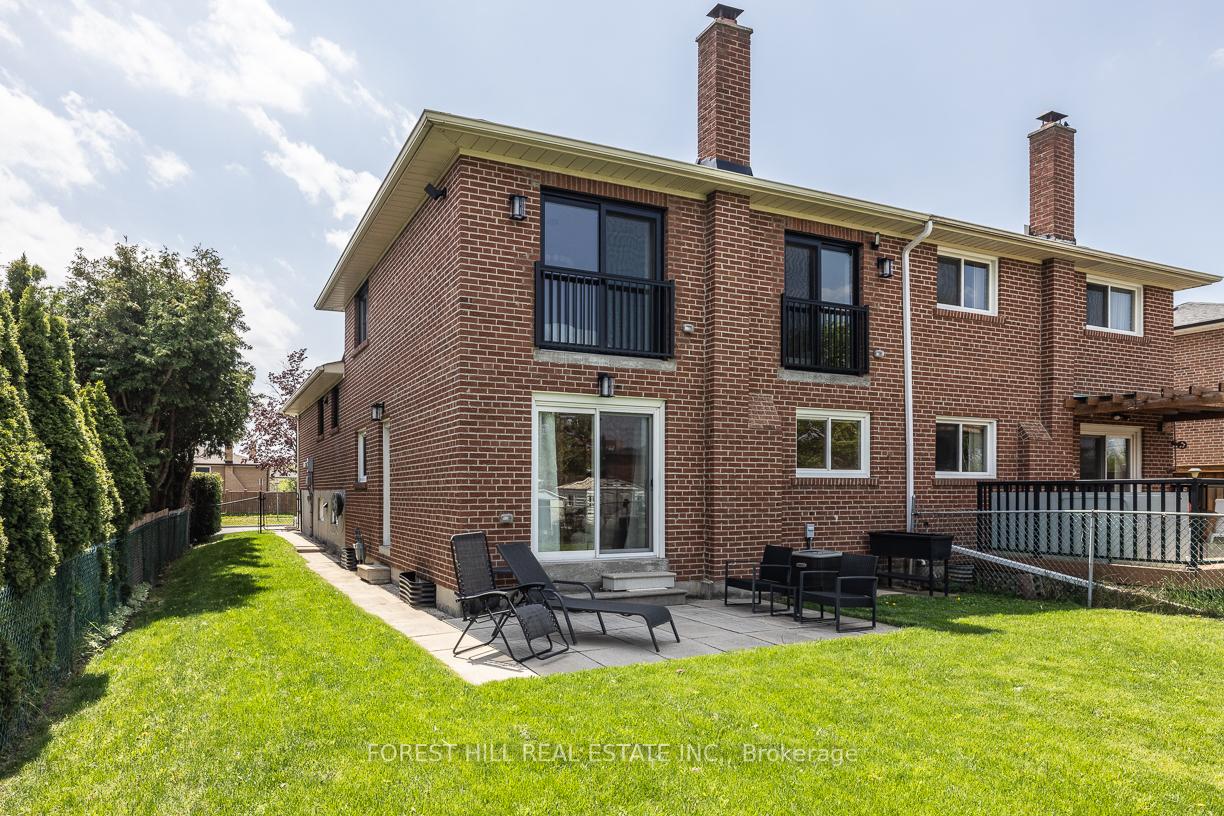 596 Woodbridge Avenue