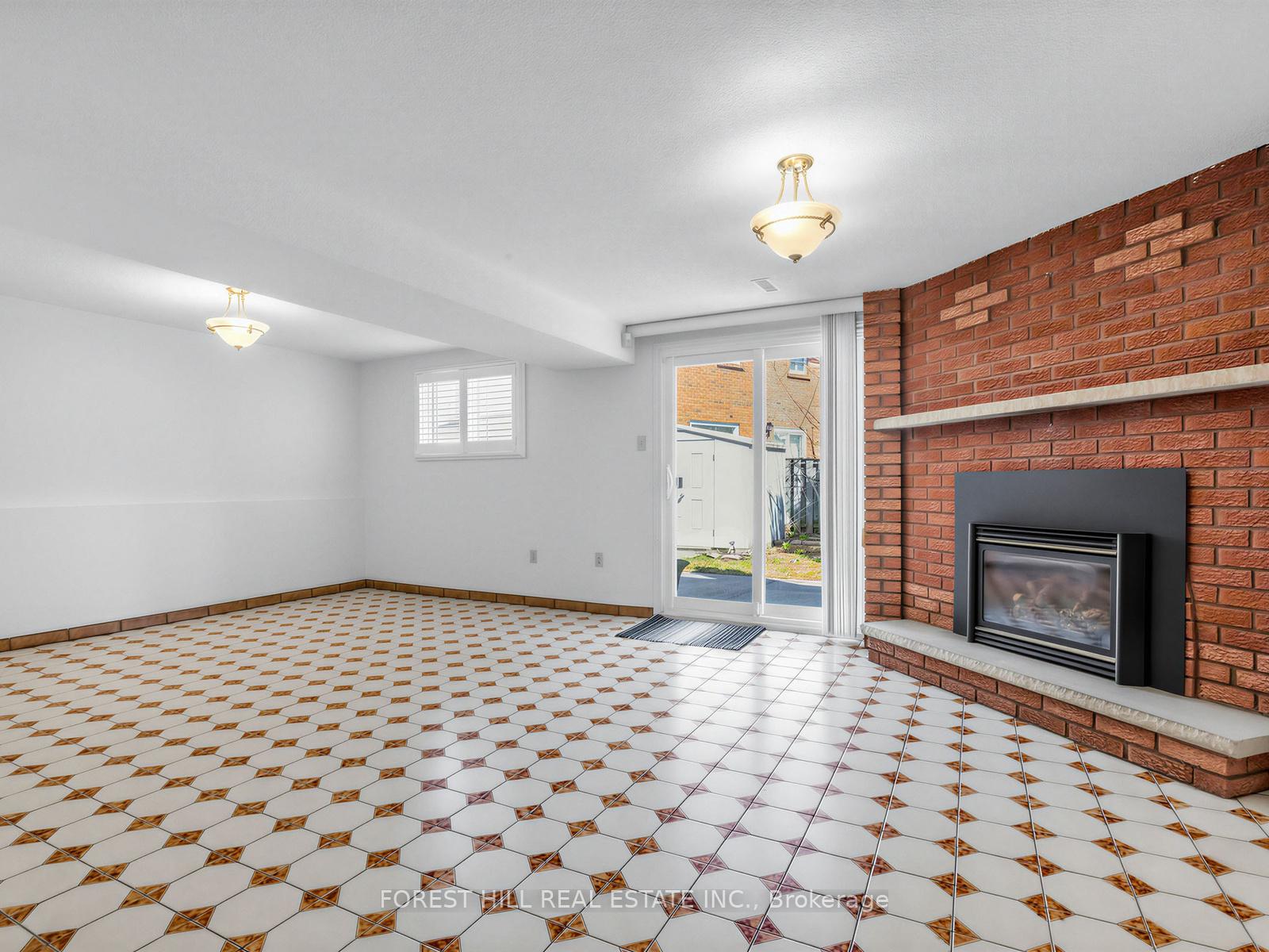 10 Boyne Highland Court