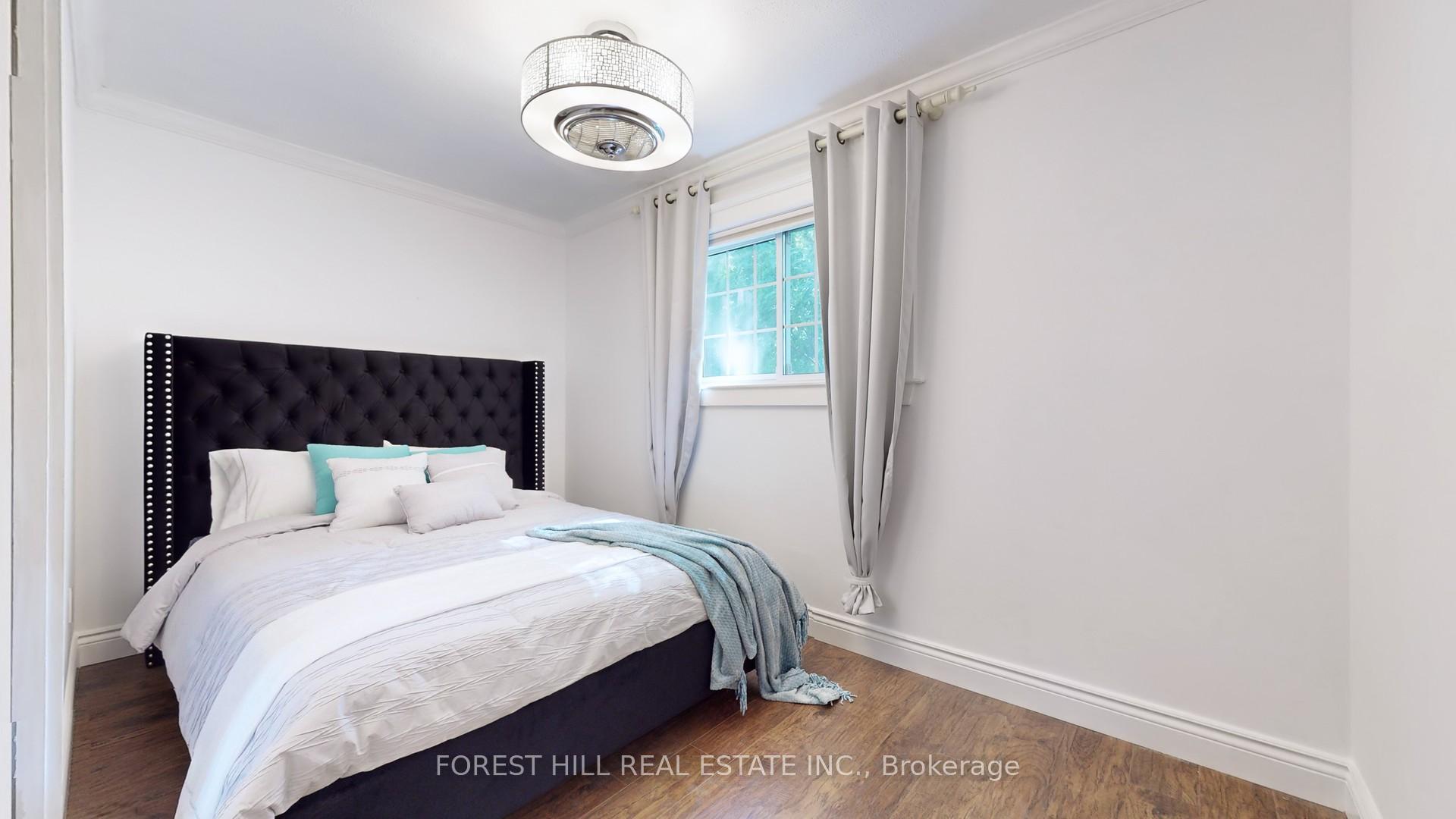 60 Hillview Drive