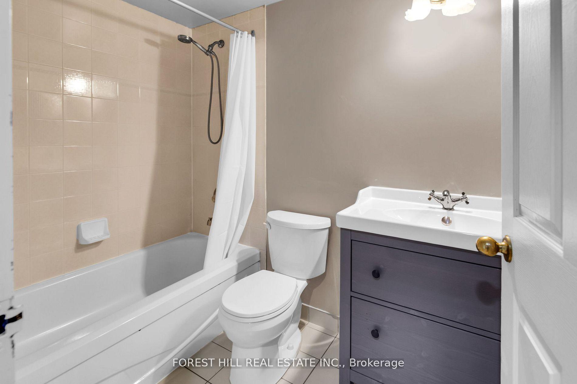6 Humberline Drive 720