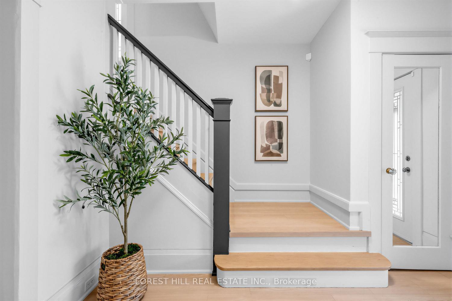 35 Westmount Avenue
