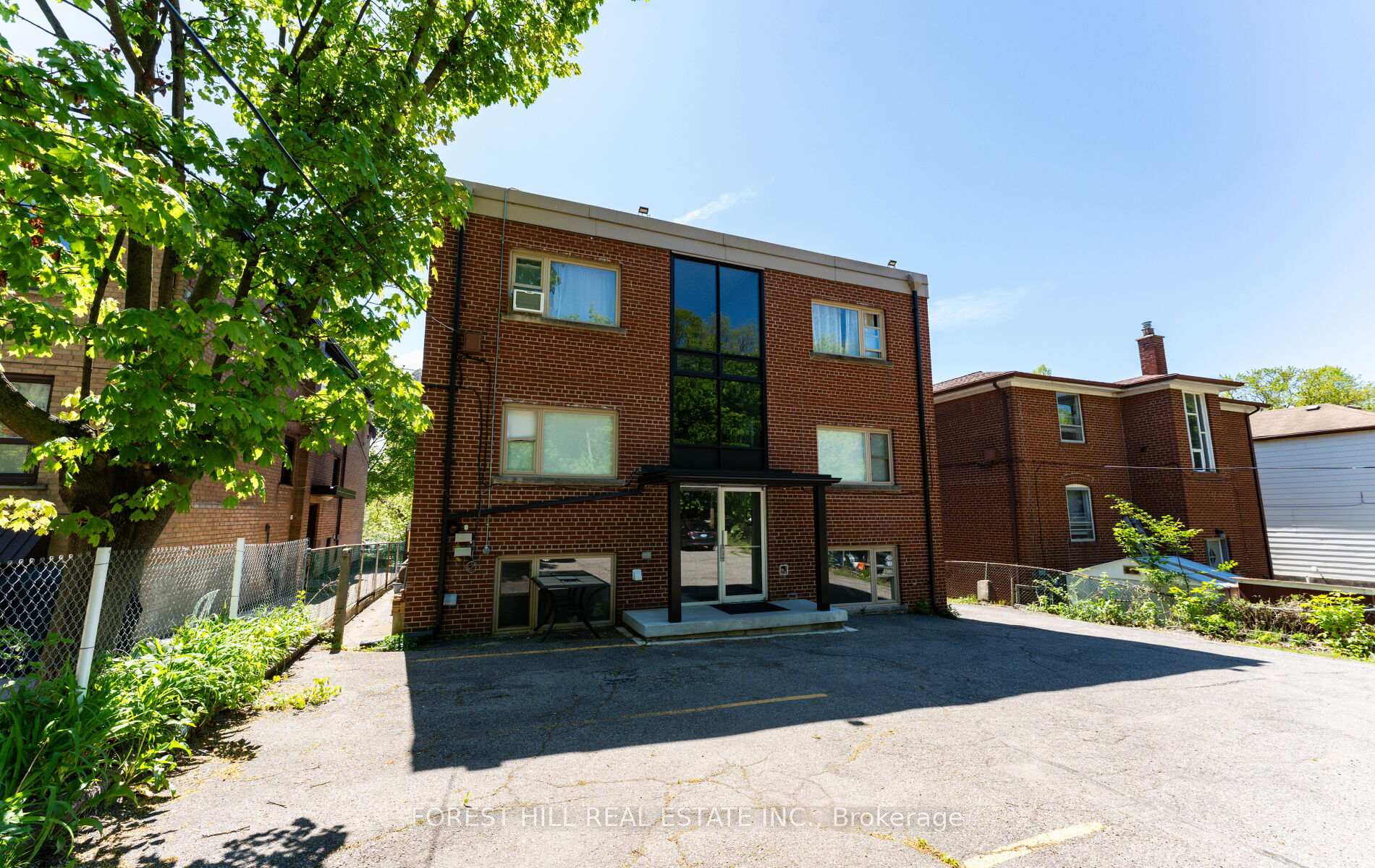 8 Victoria Street 4