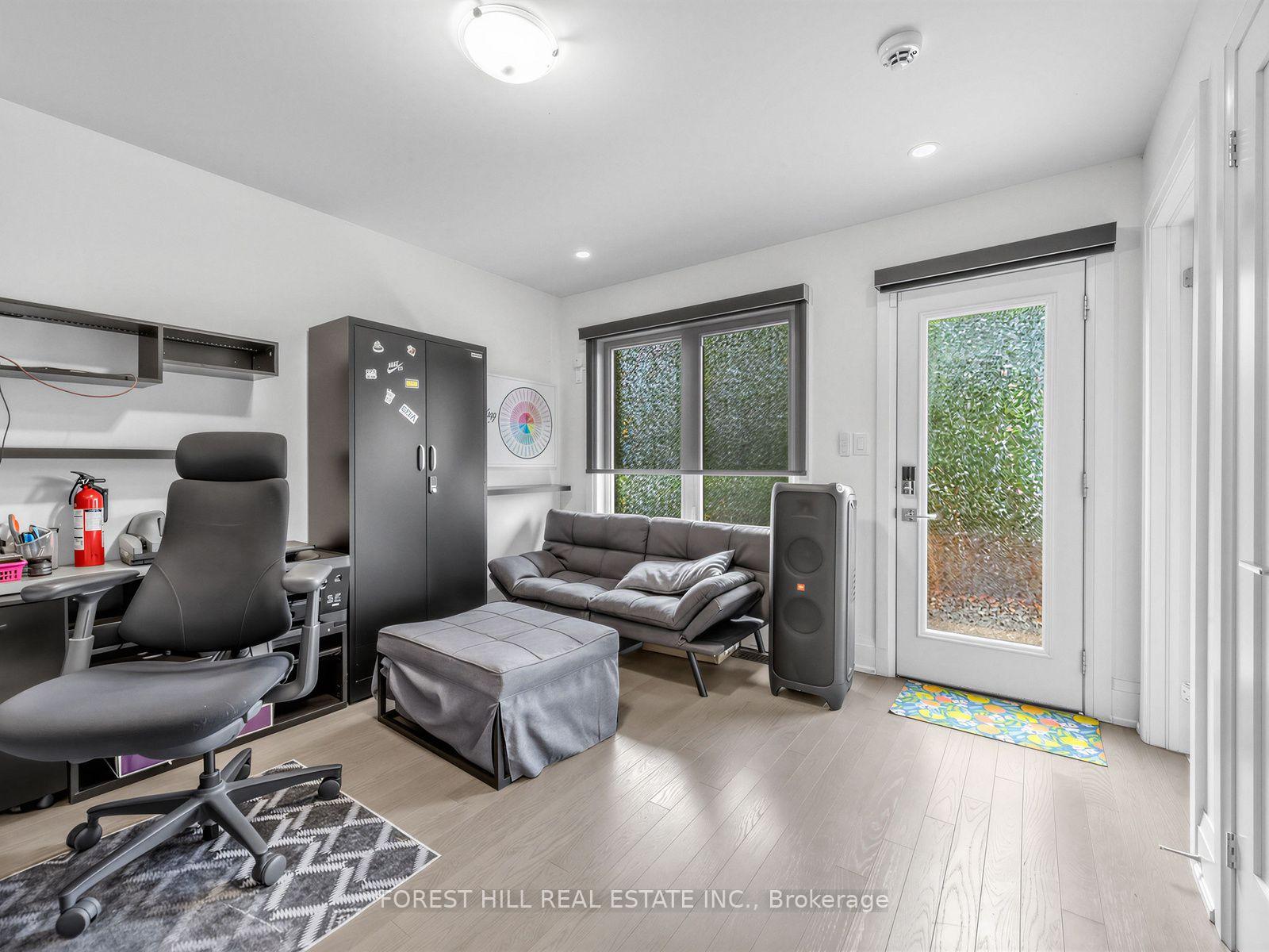 2996 Weston Road, Toronto