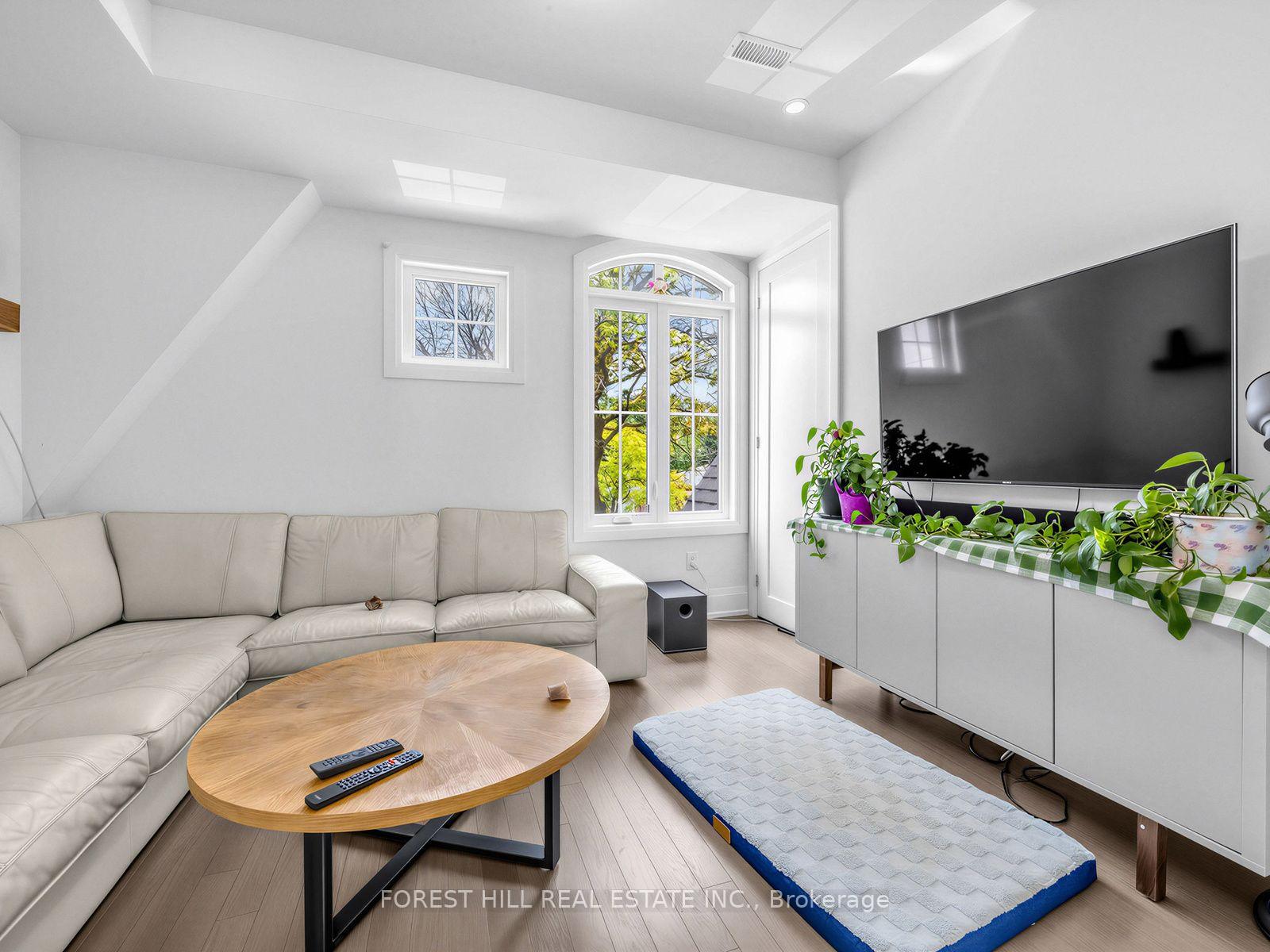 2996 Weston Road, Toronto