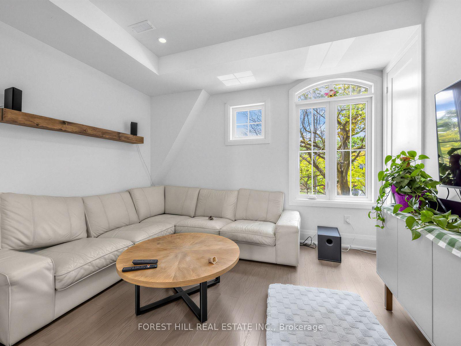 2996 Weston Road, Toronto