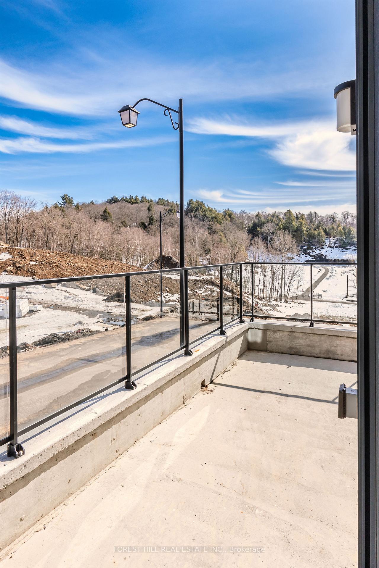 119 Town Line Road E F101