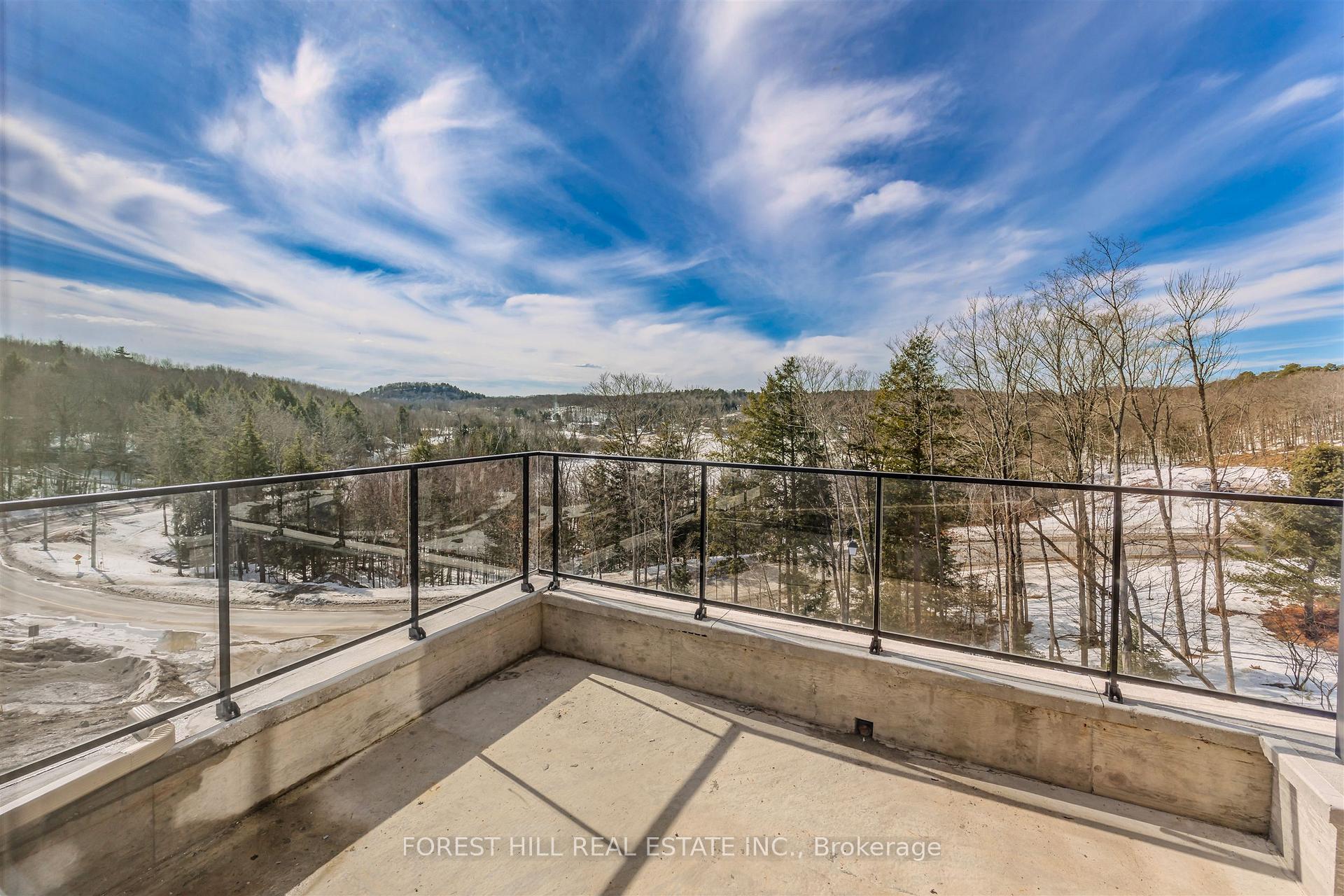 119 Town Line Road E F101