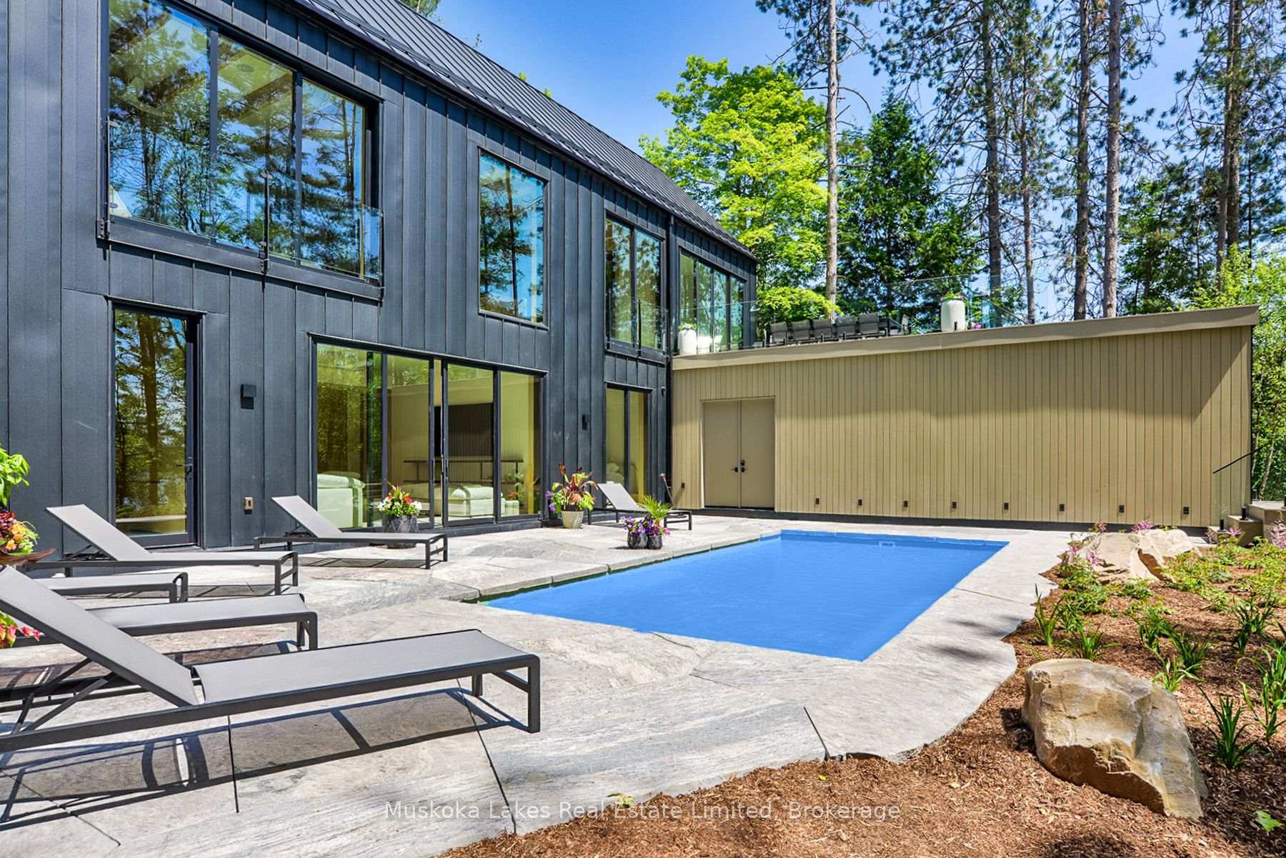 1074 Woodington Road Unit 1