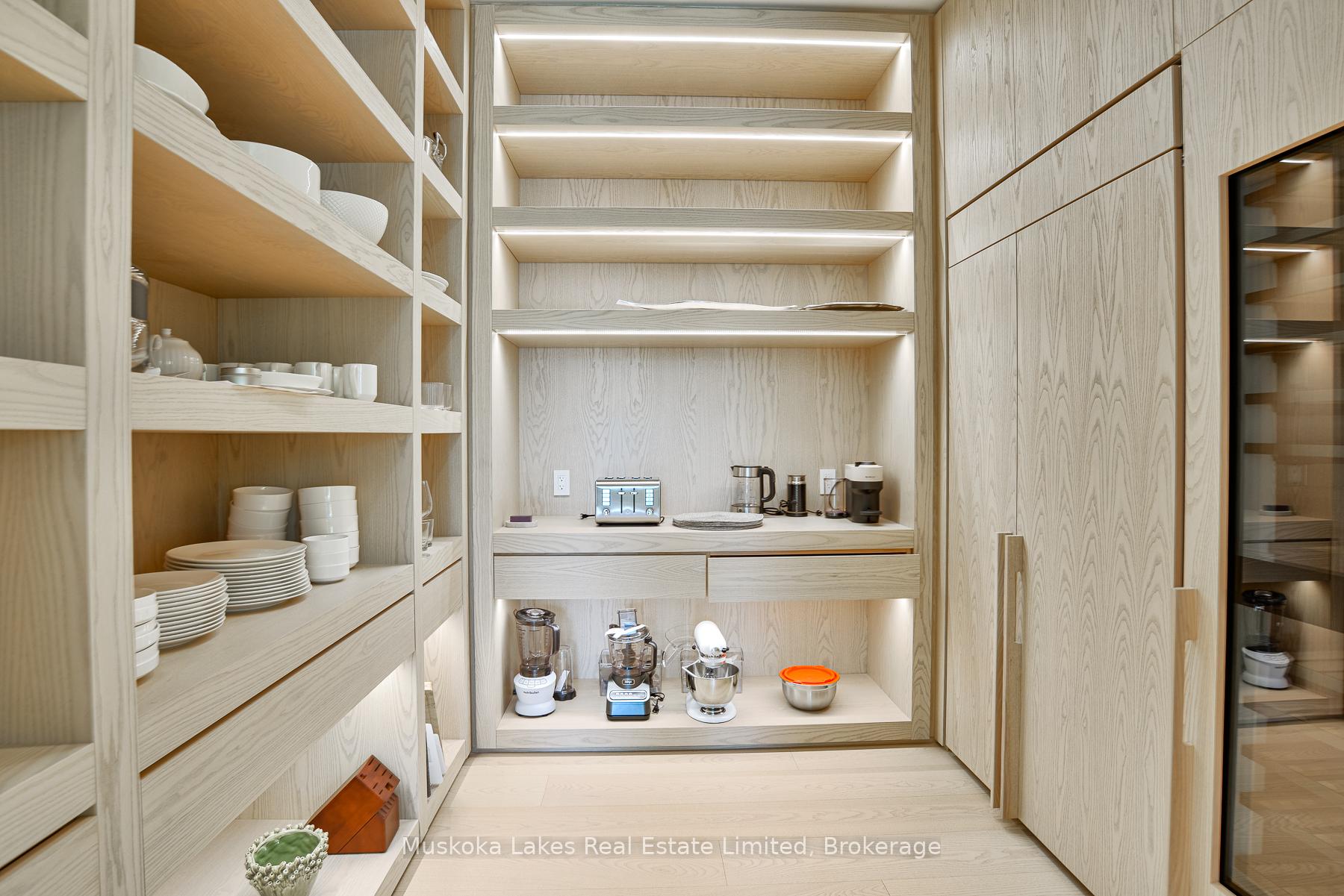 1074 Woodington Road Unit 1