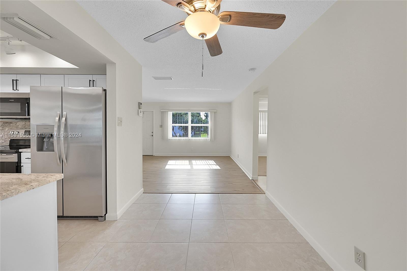 735 NW 74th Terr