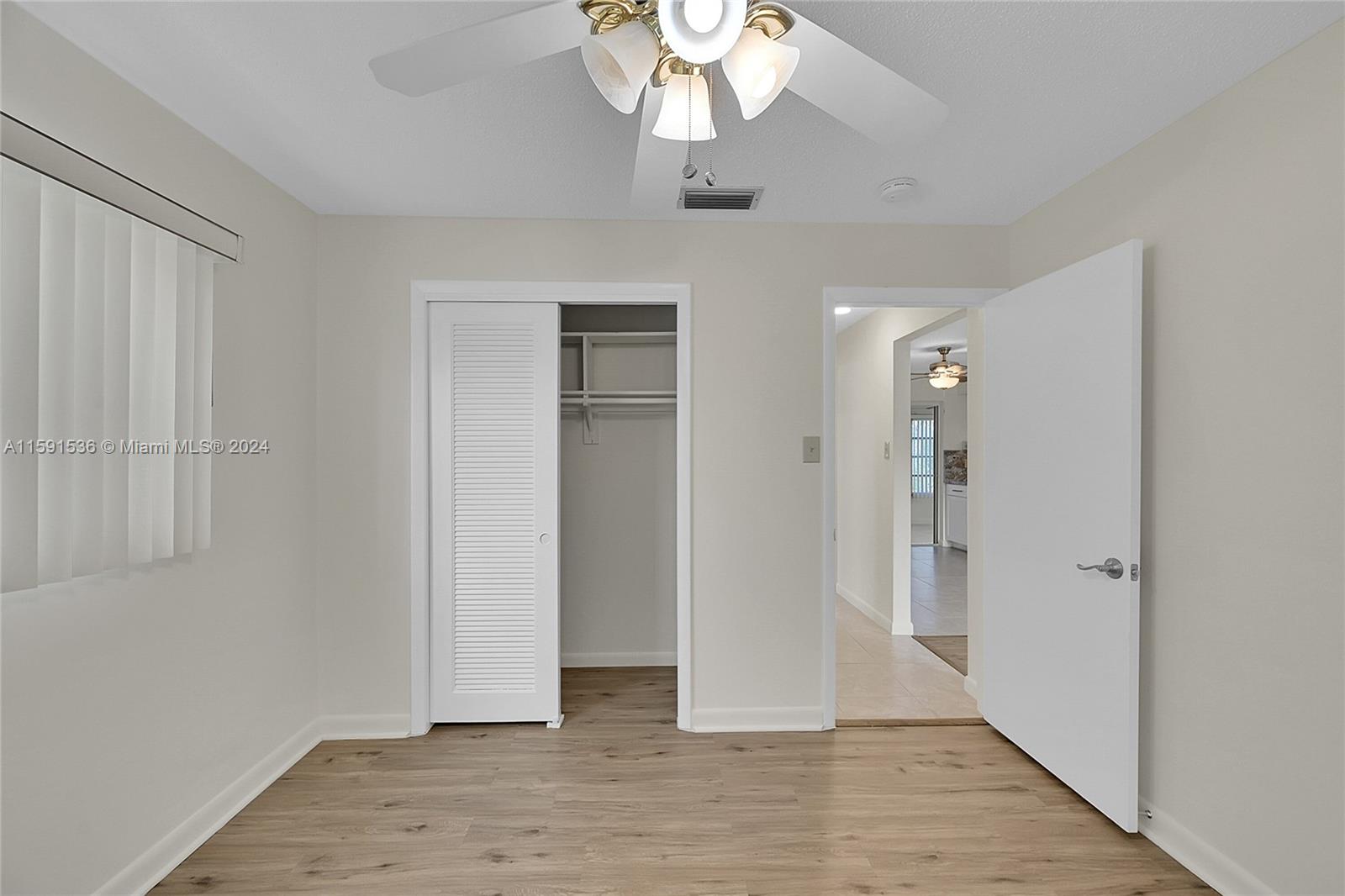 735 NW 74th Terr