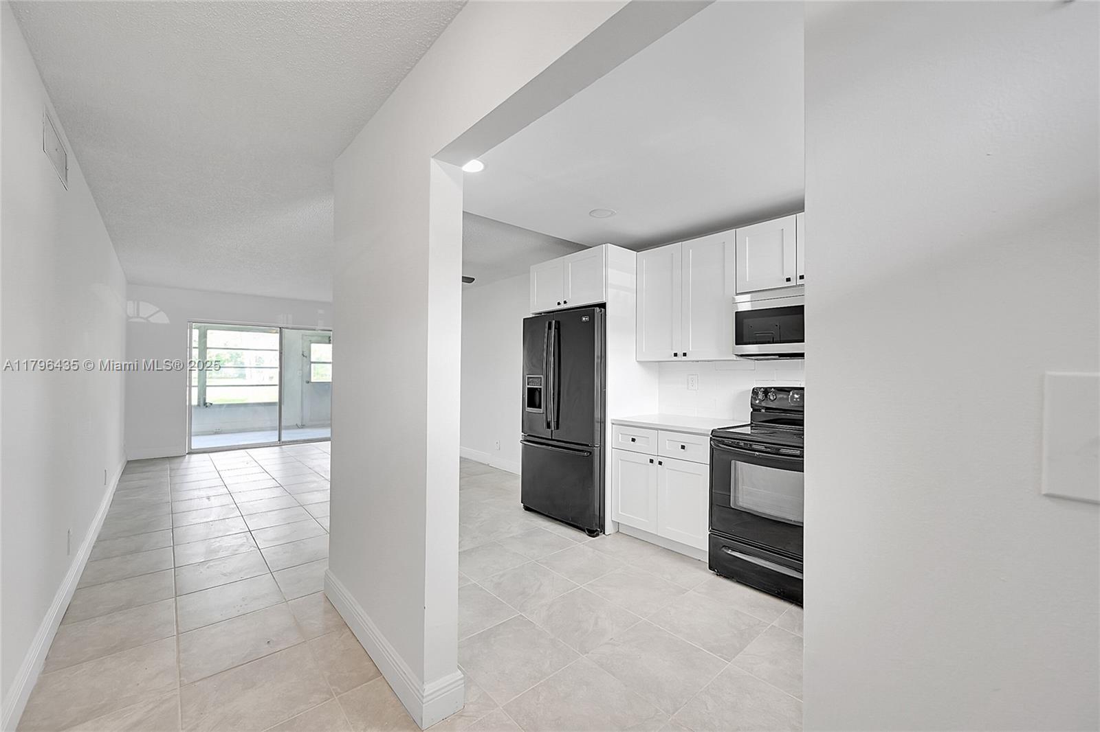 607 S State Road 7 # 1E