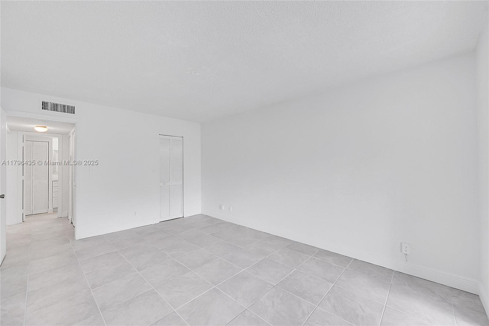 607 S State Road 7 # 1E