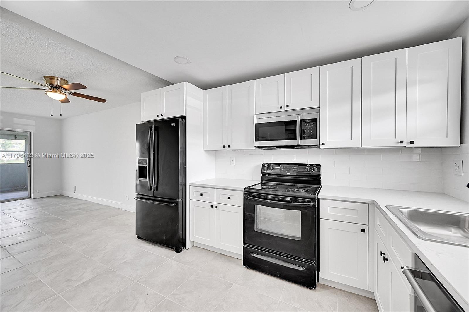 607 S State Road 7 # 1E