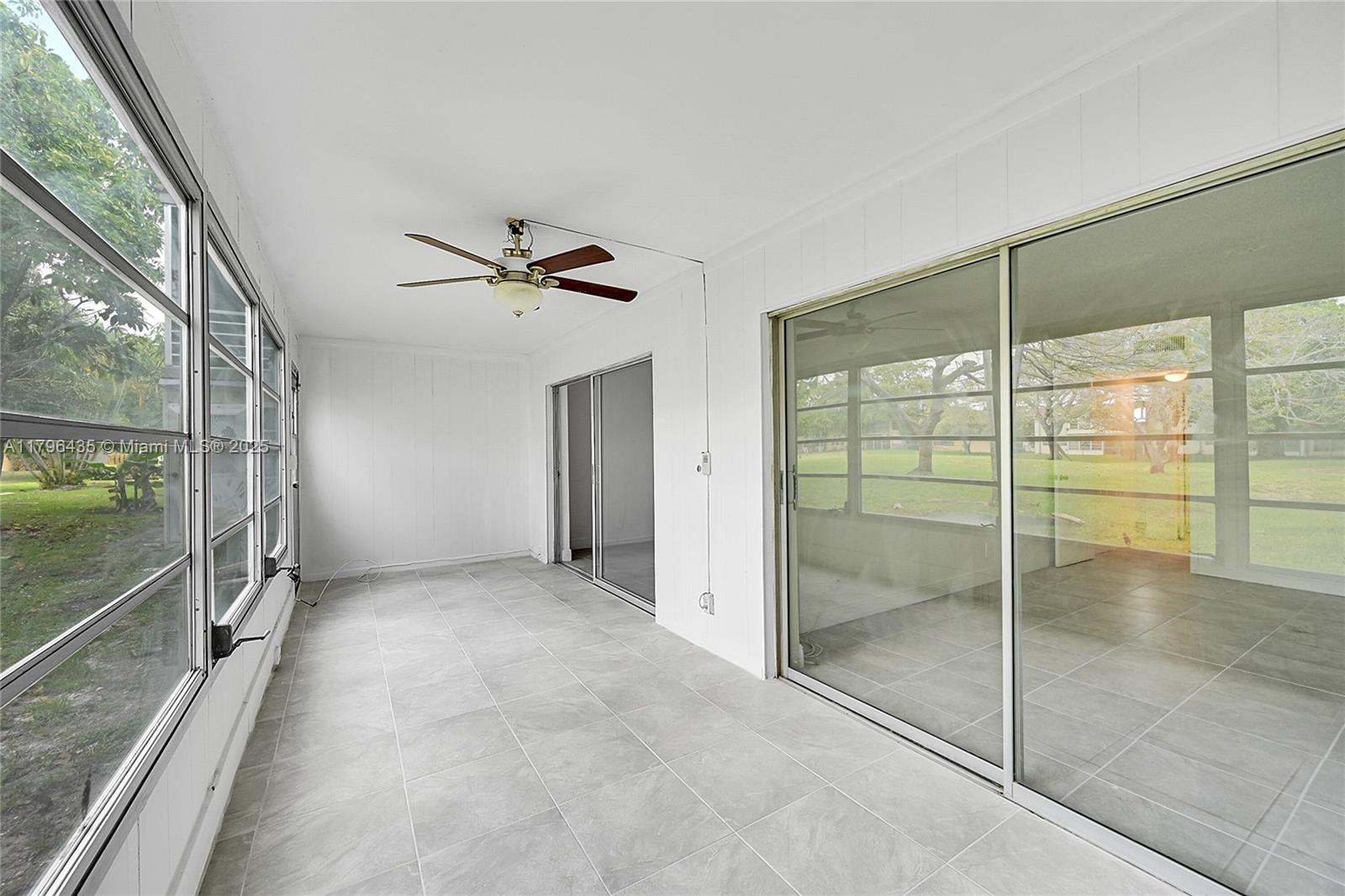607 S State Road 7 # 1E