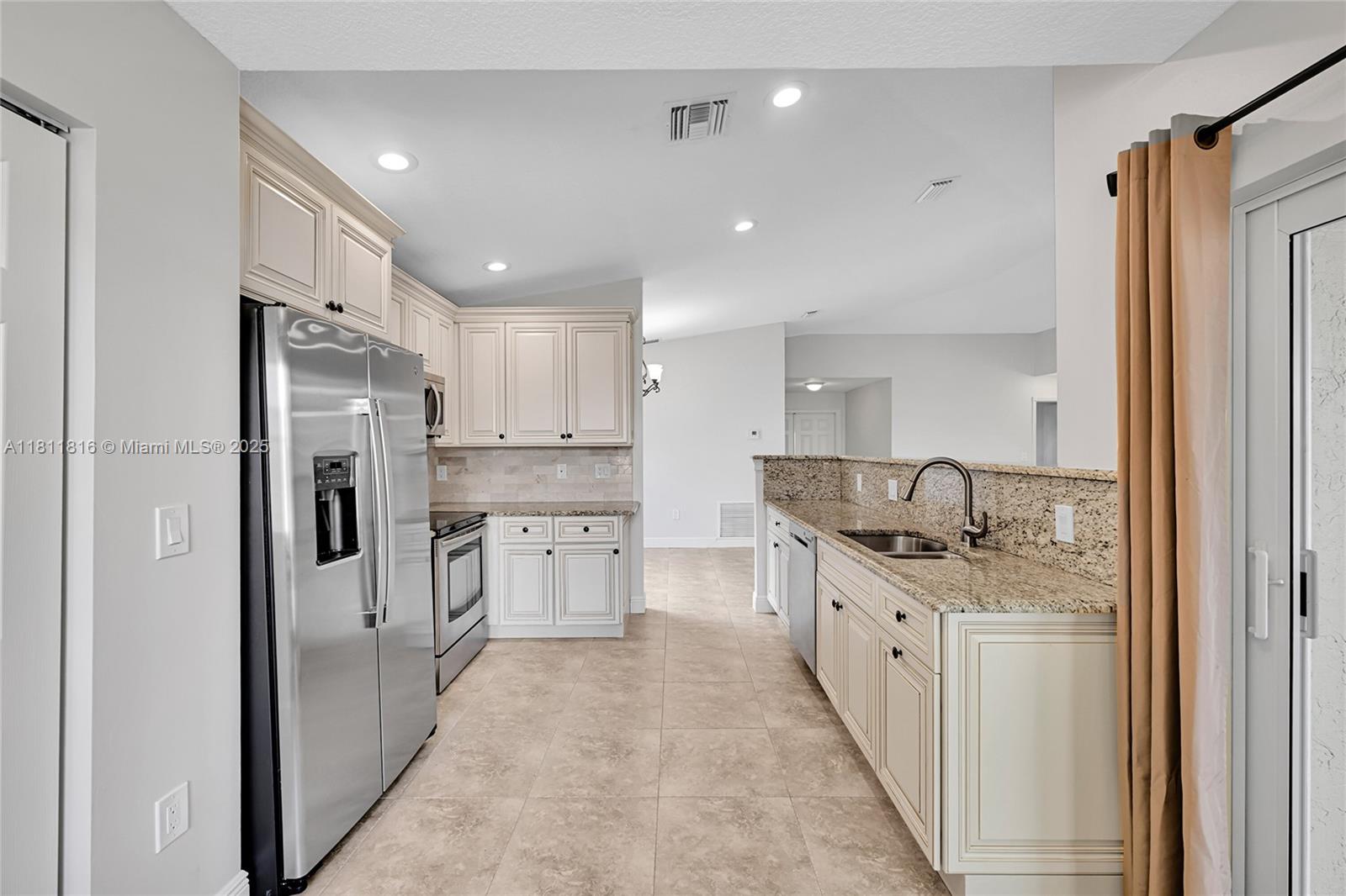 5511 NW 49th Ter # 5511
