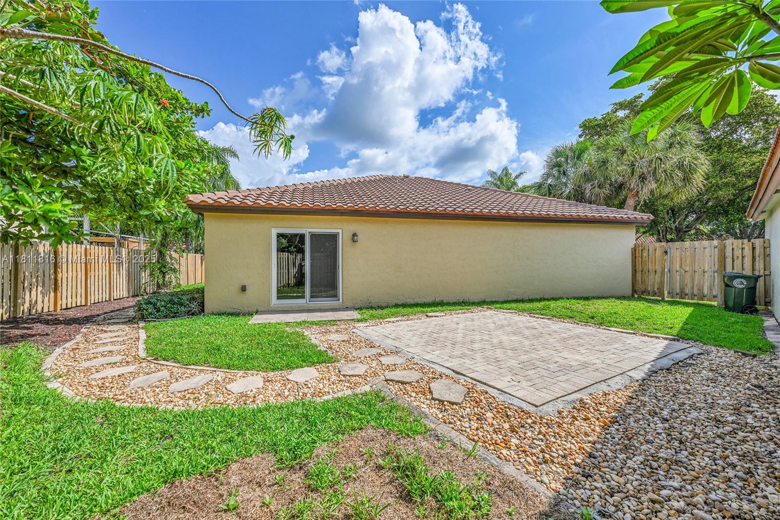 5511 NW 49th Ter # 5511