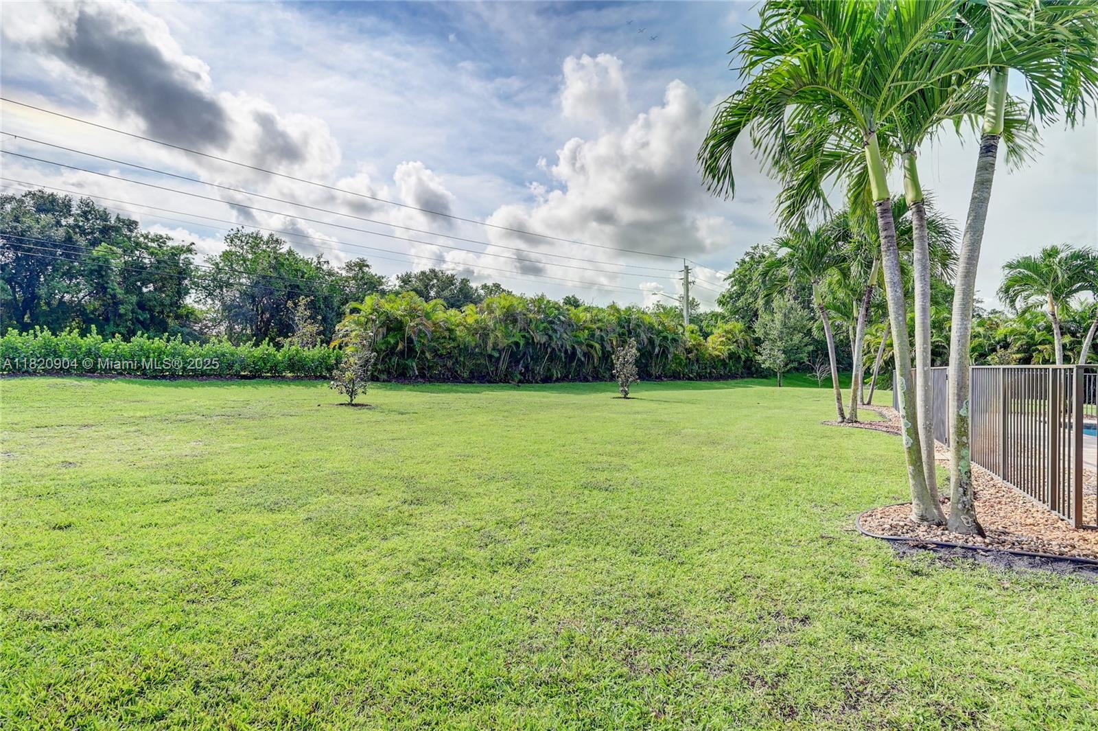 7120 Hialeah Ln # 7120