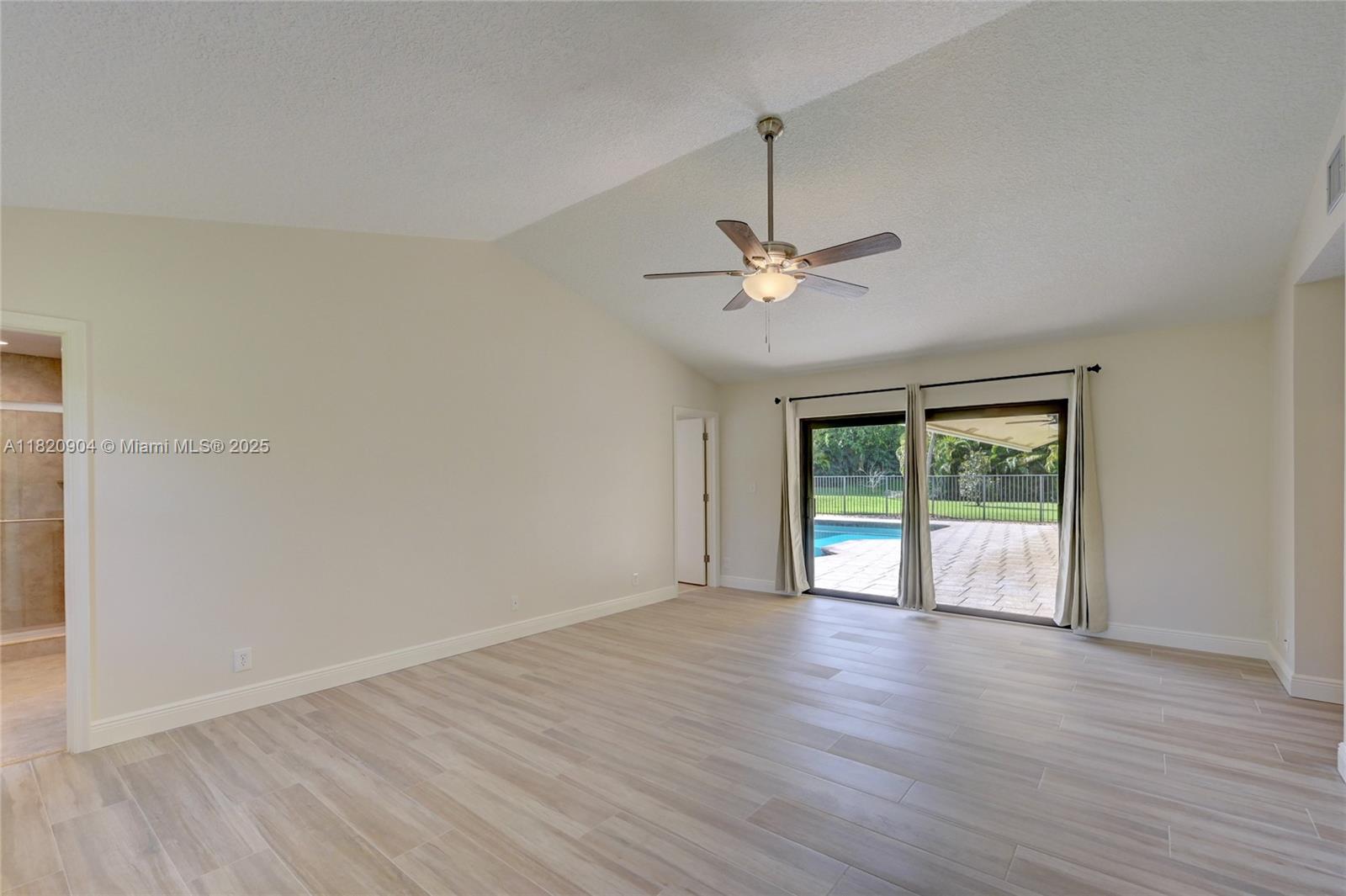7120 Hialeah Ln # 7120