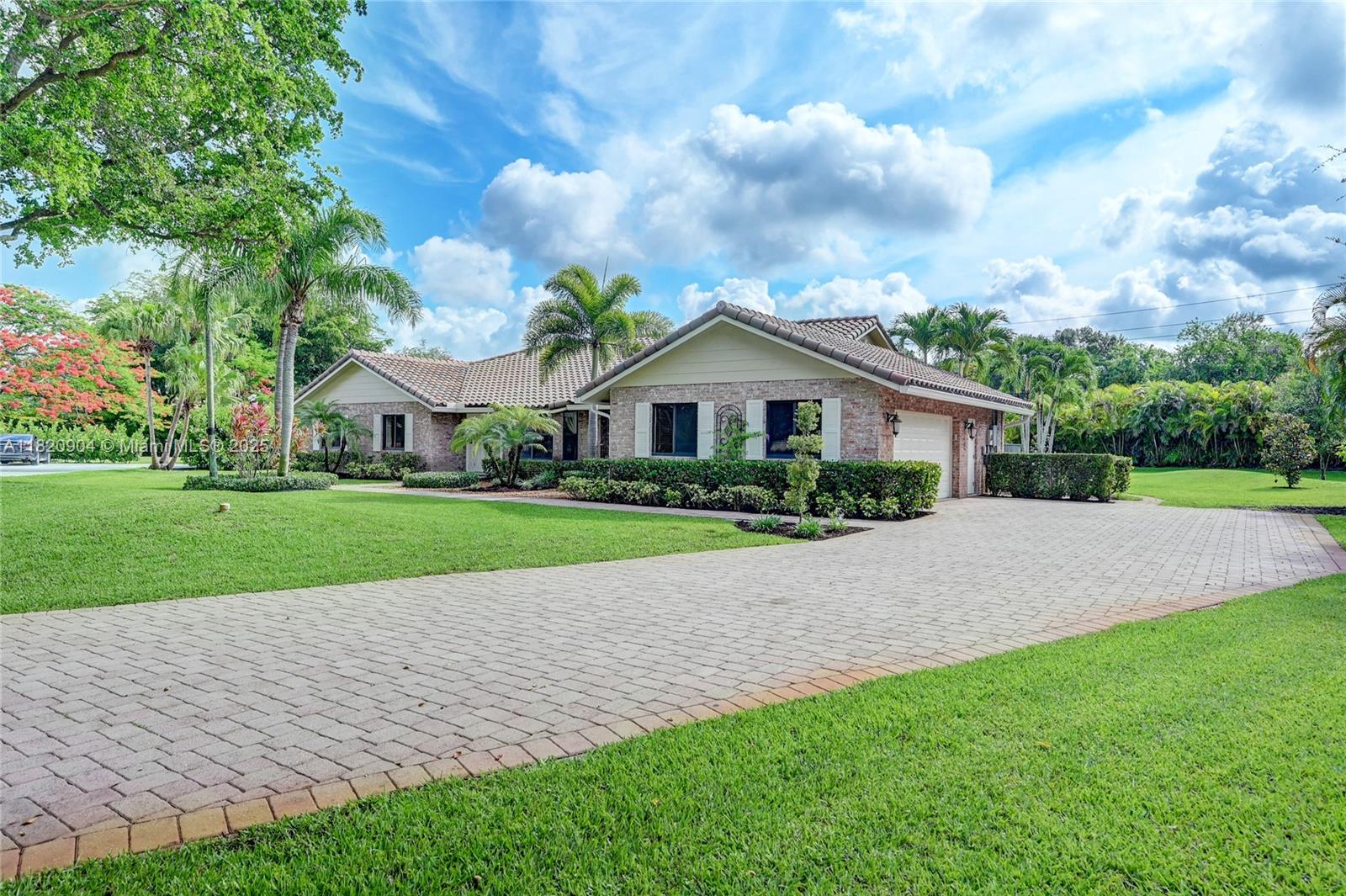 7120 Hialeah Ln # 7120