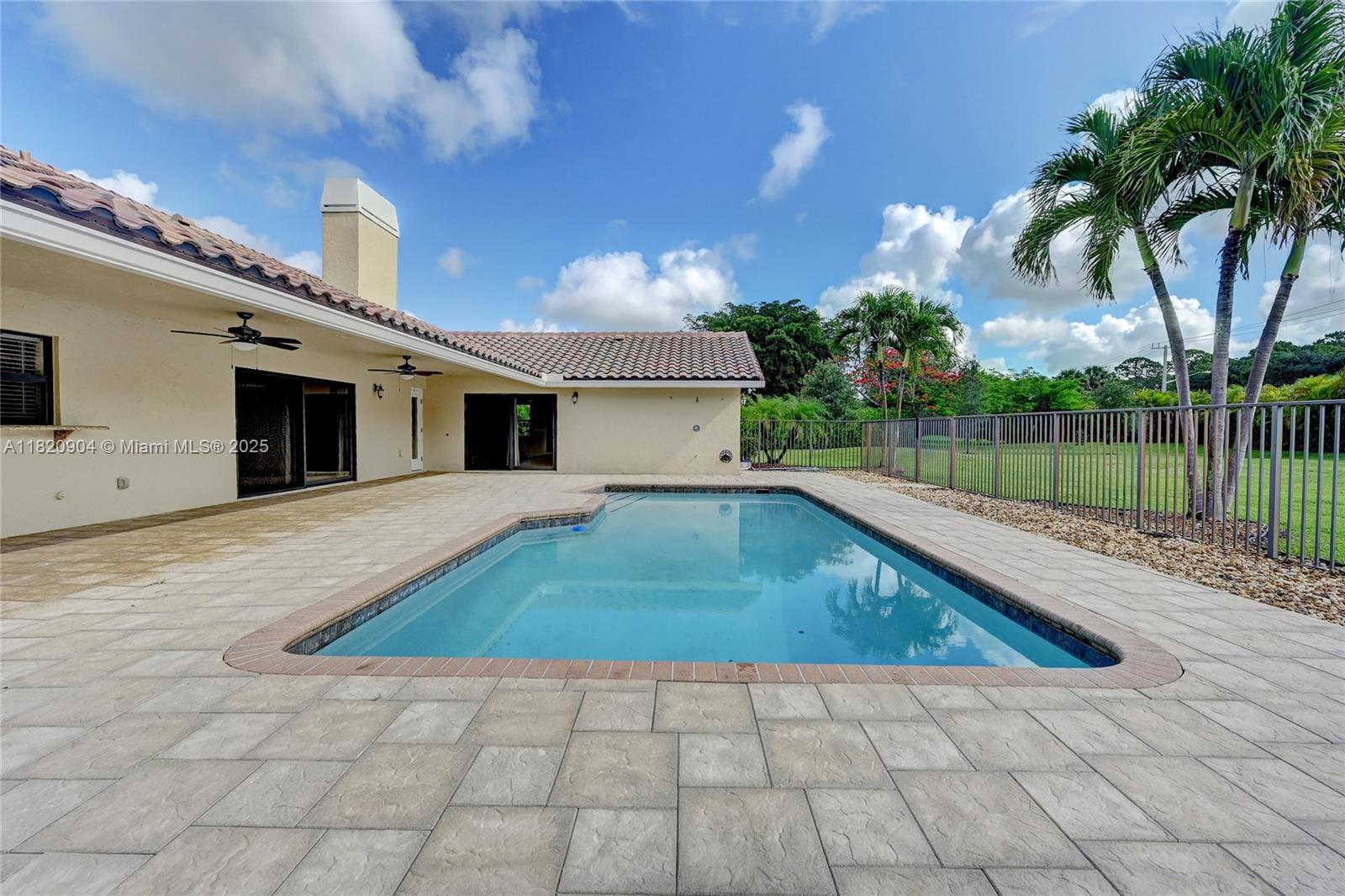 7120 Hialeah Ln # 7120