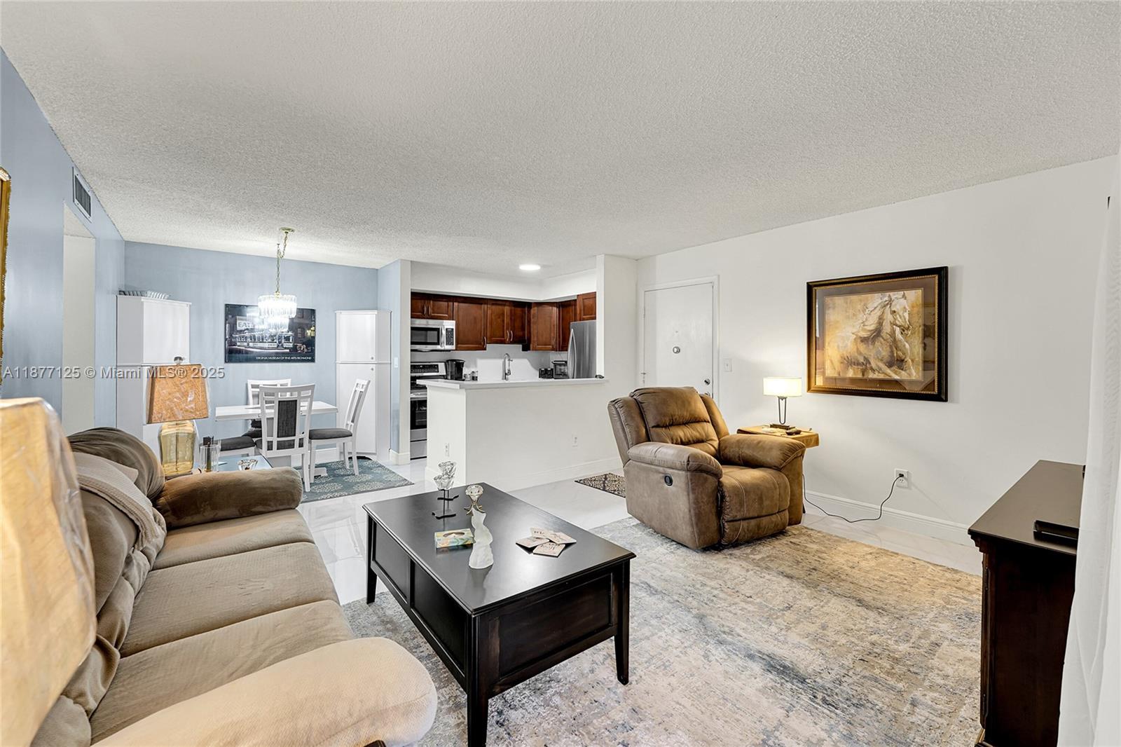 10401 E Clairmont Cir # 109