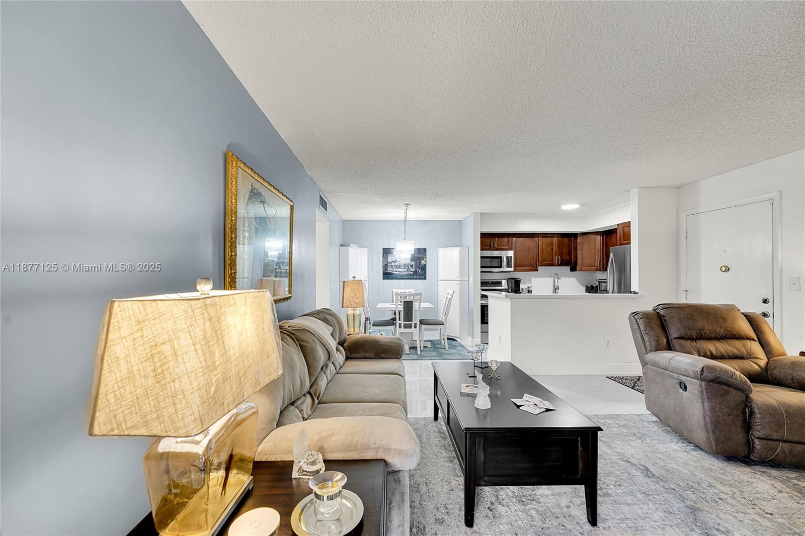 10401 E Clairmont Cir # 109