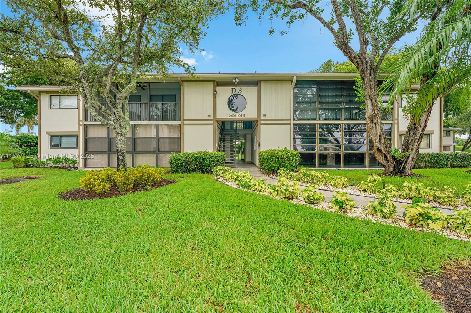 10401 E Clairmont Cir # 109