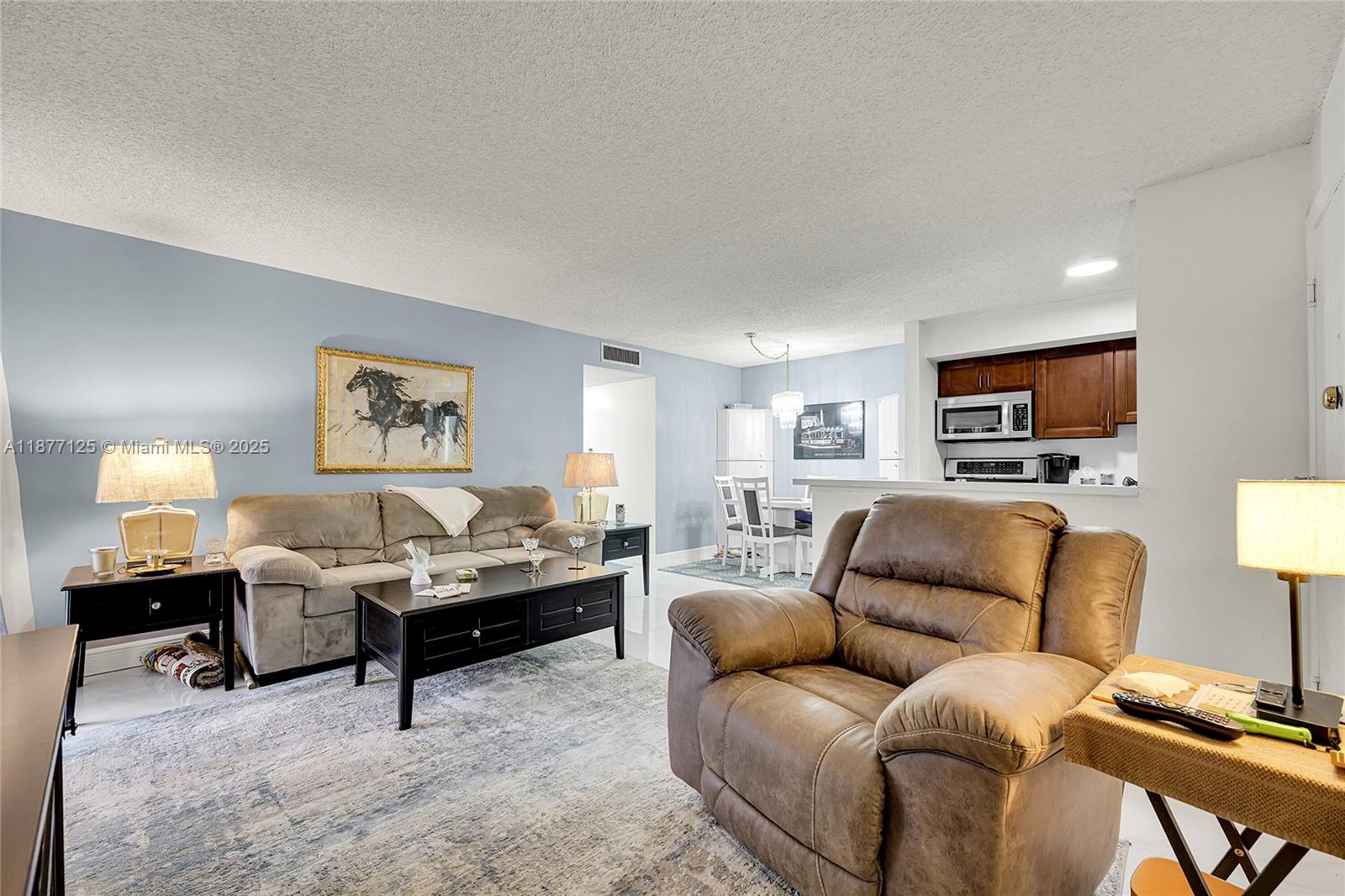 10401 E Clairmont Cir # 109