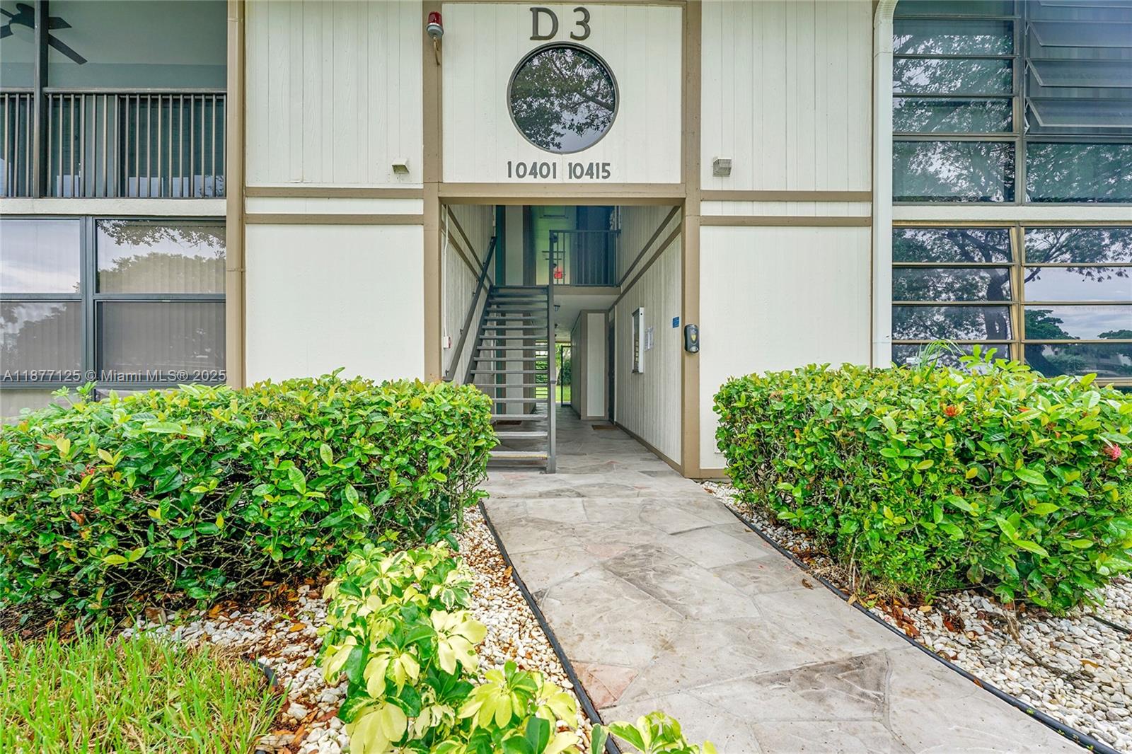 10401 E Clairmont Cir # 109
