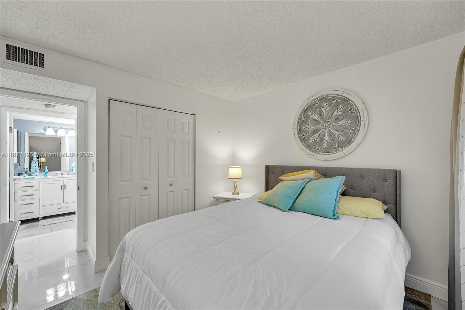 10401 E Clairmont Cir # 109