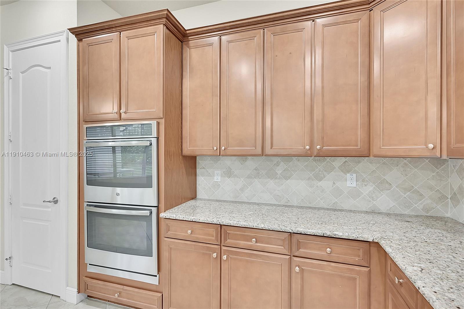 9051 Edgewater Bnd # 9051