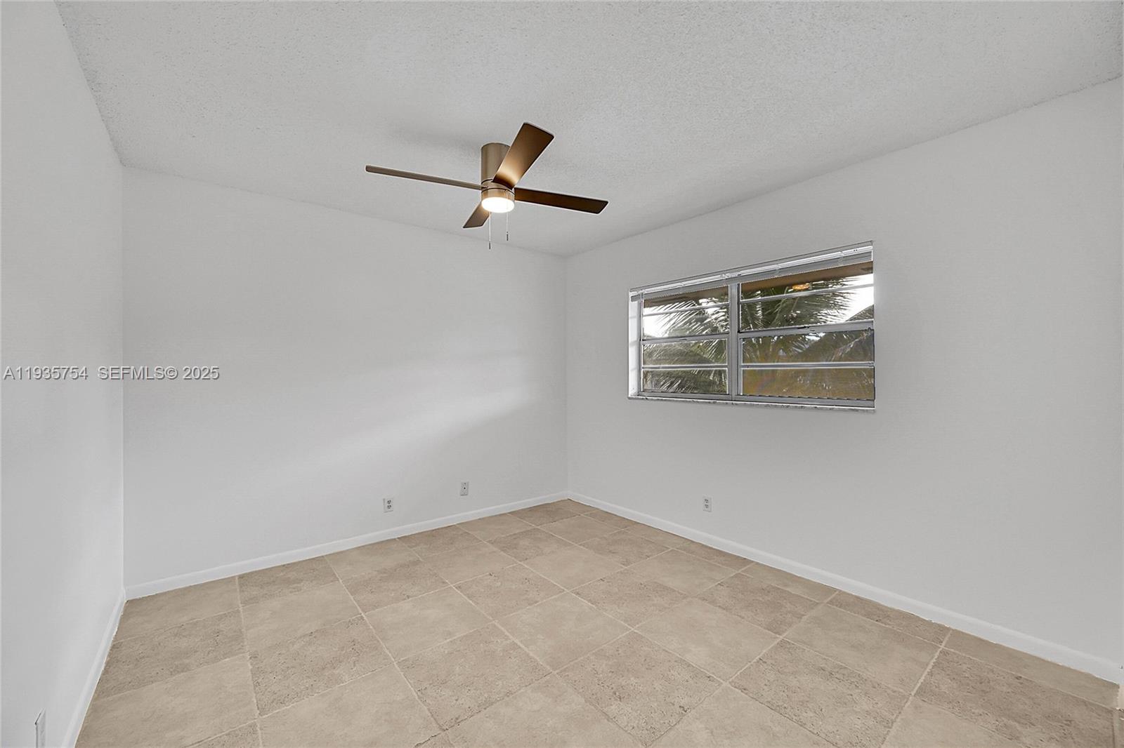 7305 NW 4th Pl # 202