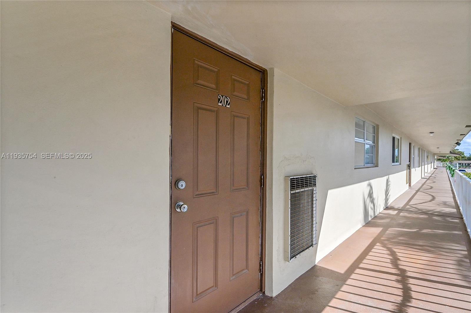 7305 NW 4th Pl # 202