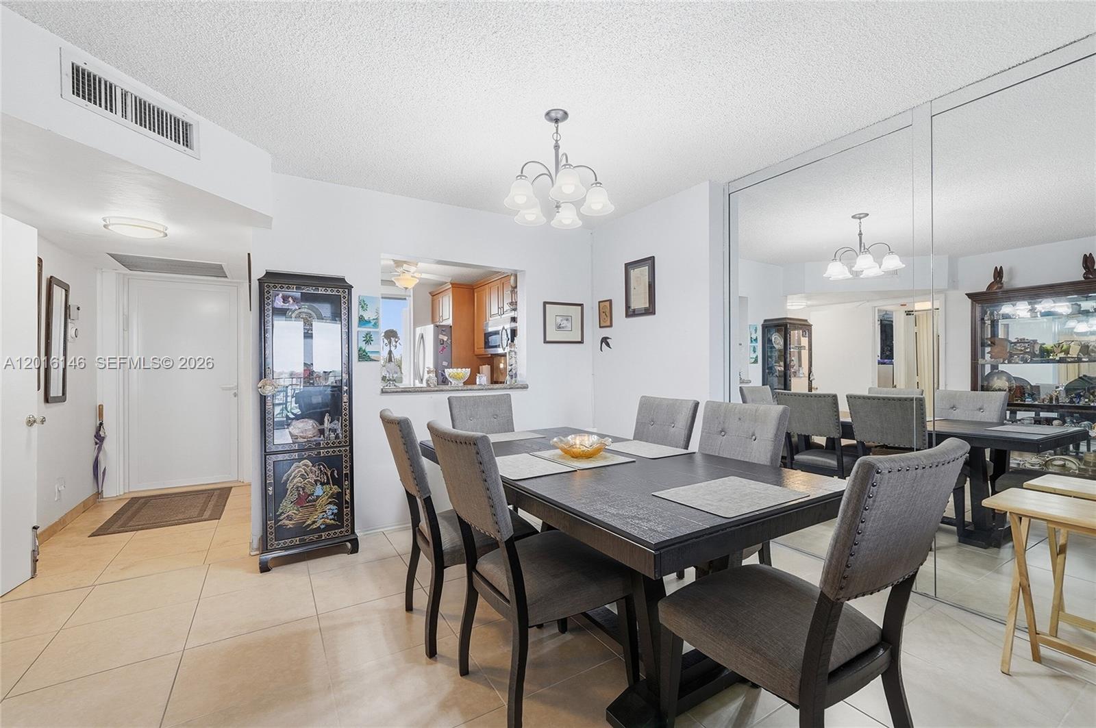 521 N Riverside Dr # 606