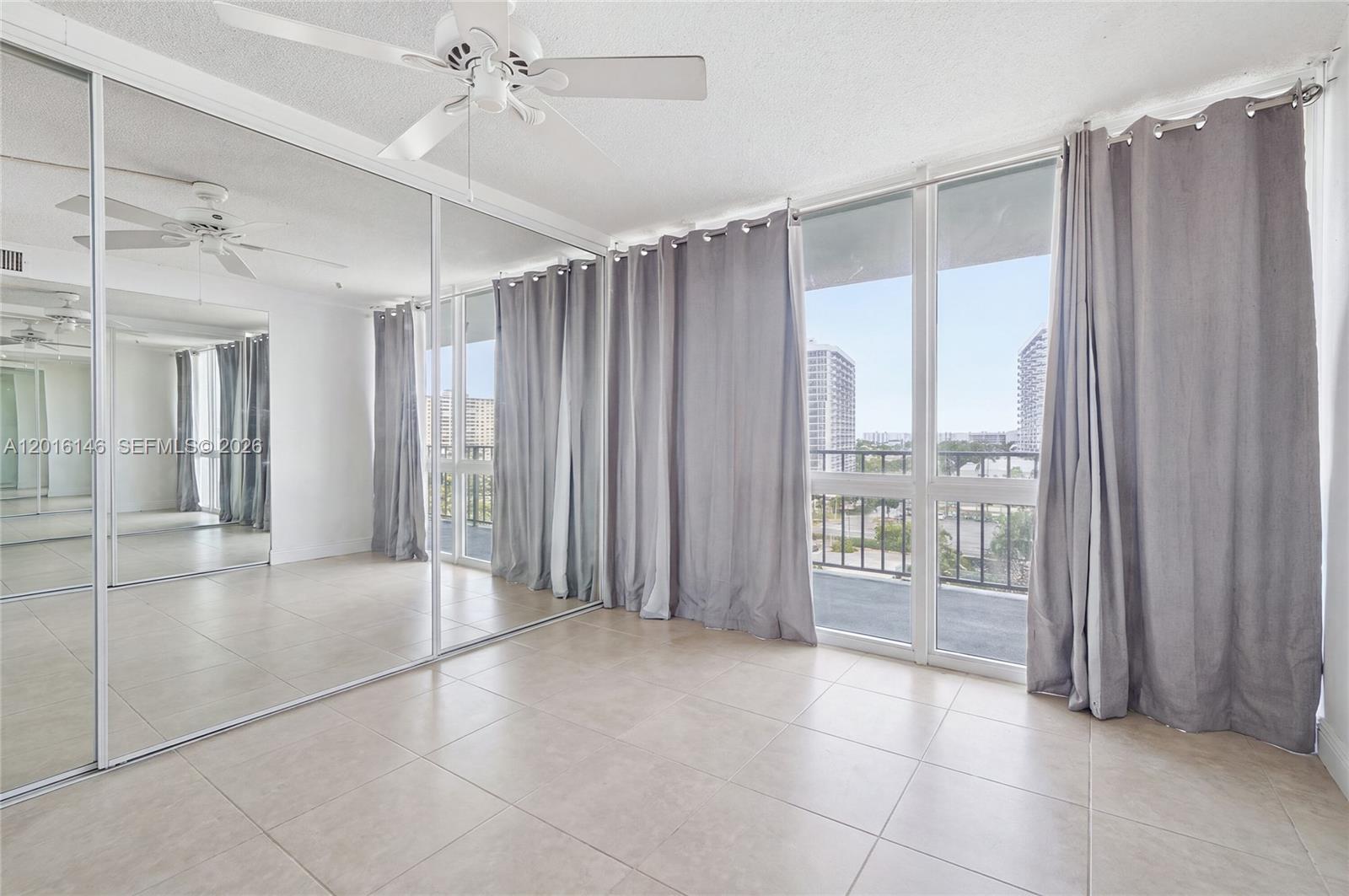 521 N Riverside Dr # 606