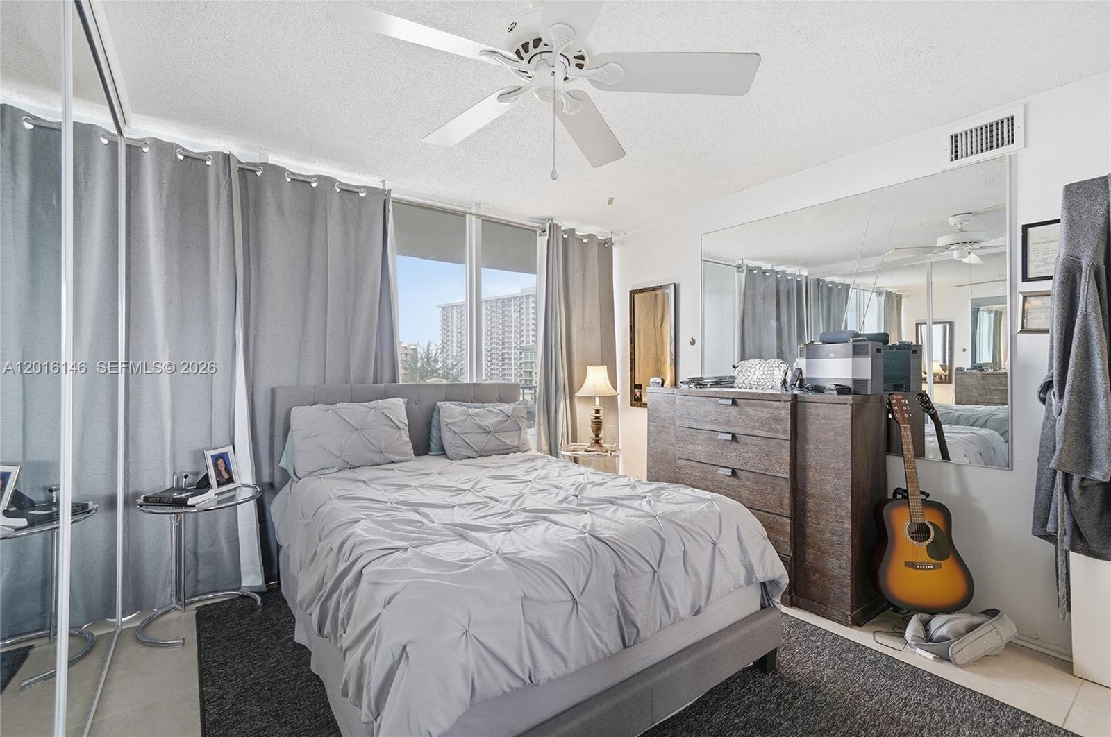 521 N Riverside Dr # 606