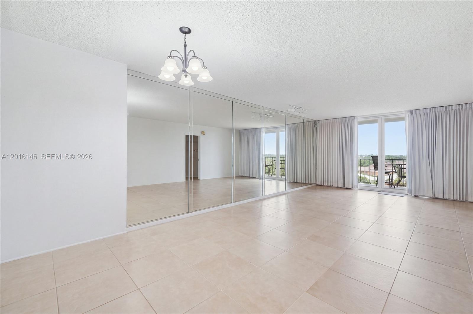 521 N Riverside Dr # 606