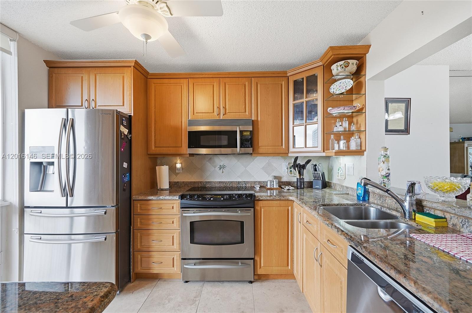 521 N Riverside Dr # 606