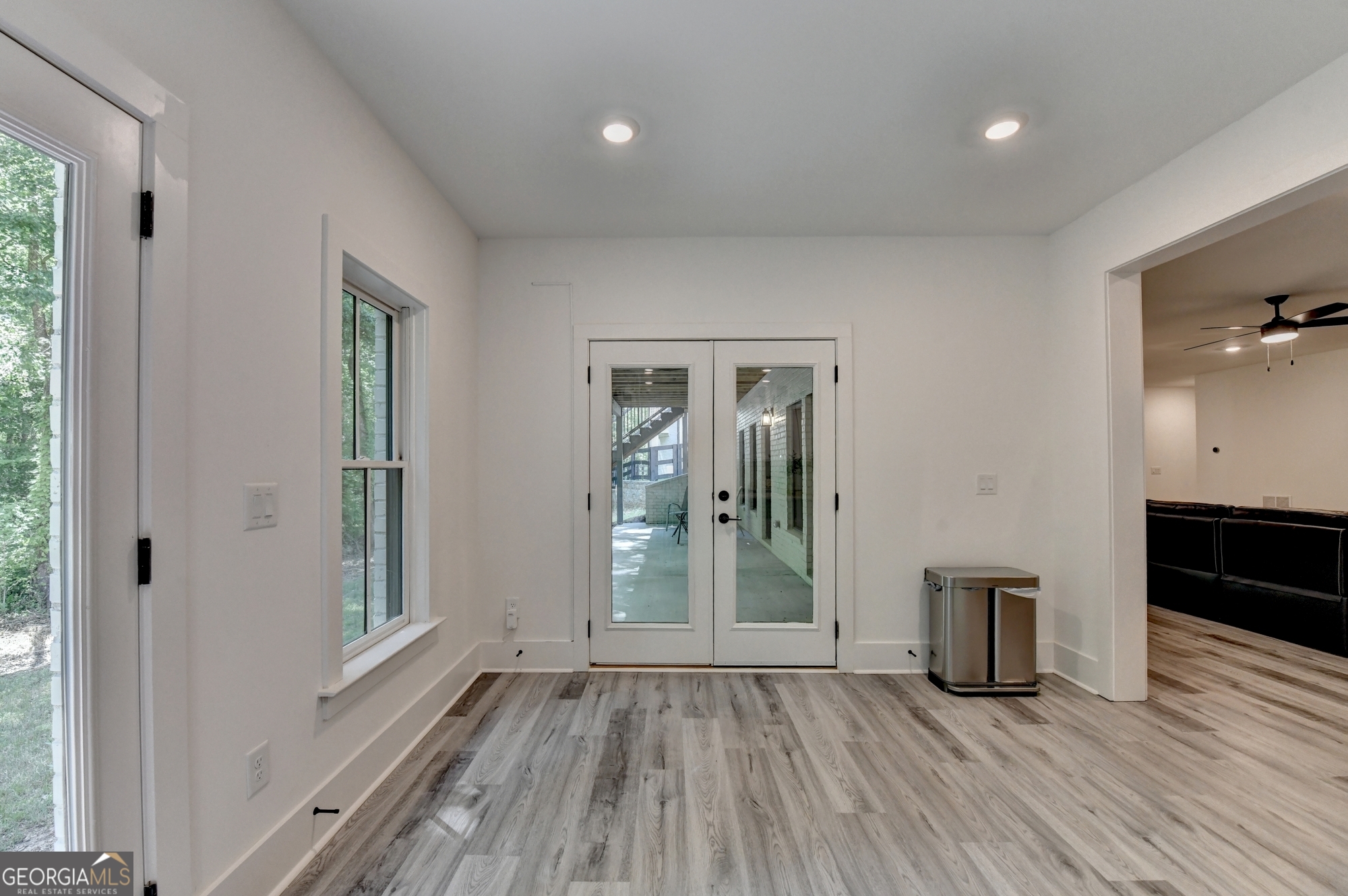 1370 Rumson Lane