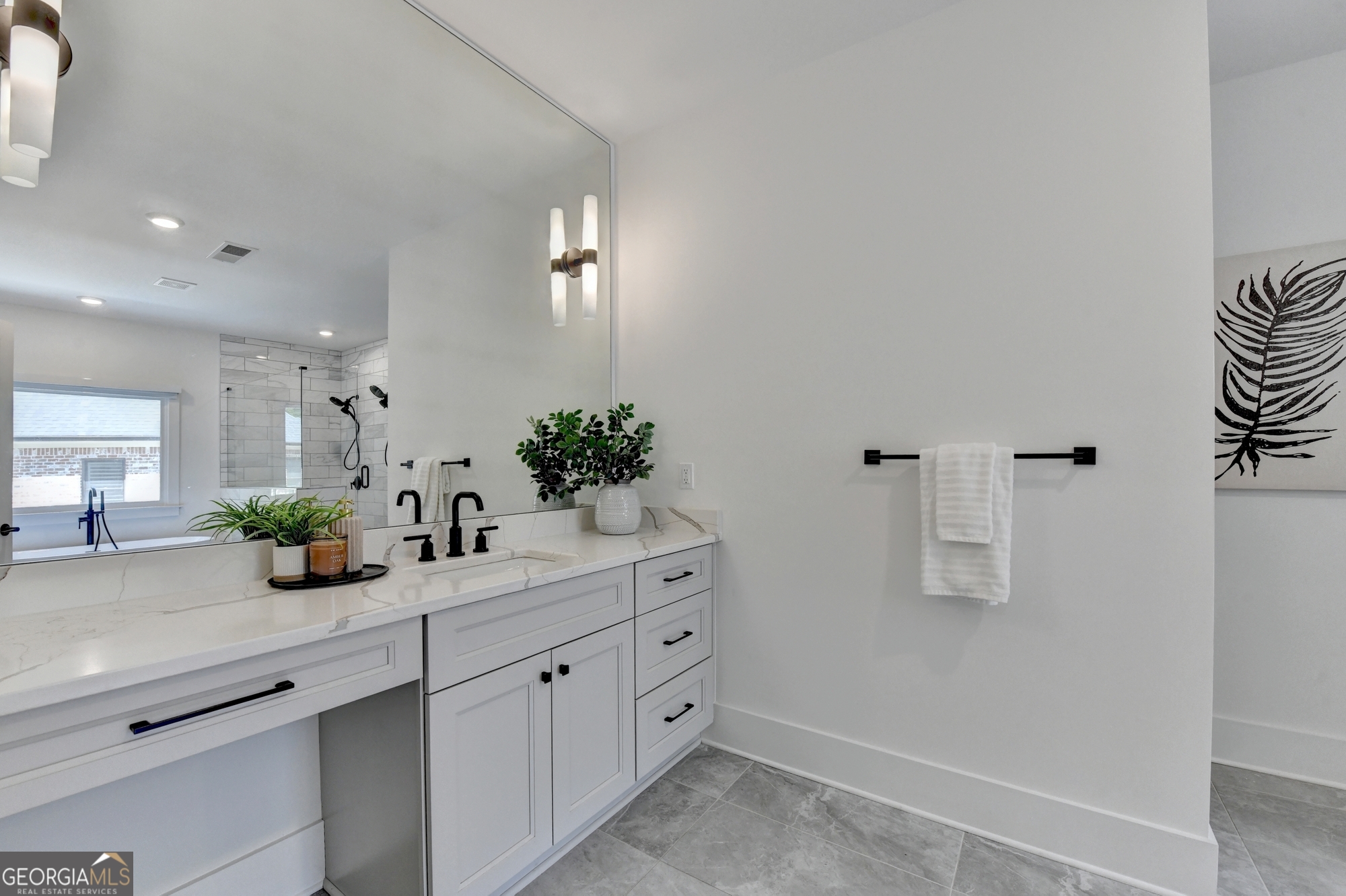 1370 Rumson Lane