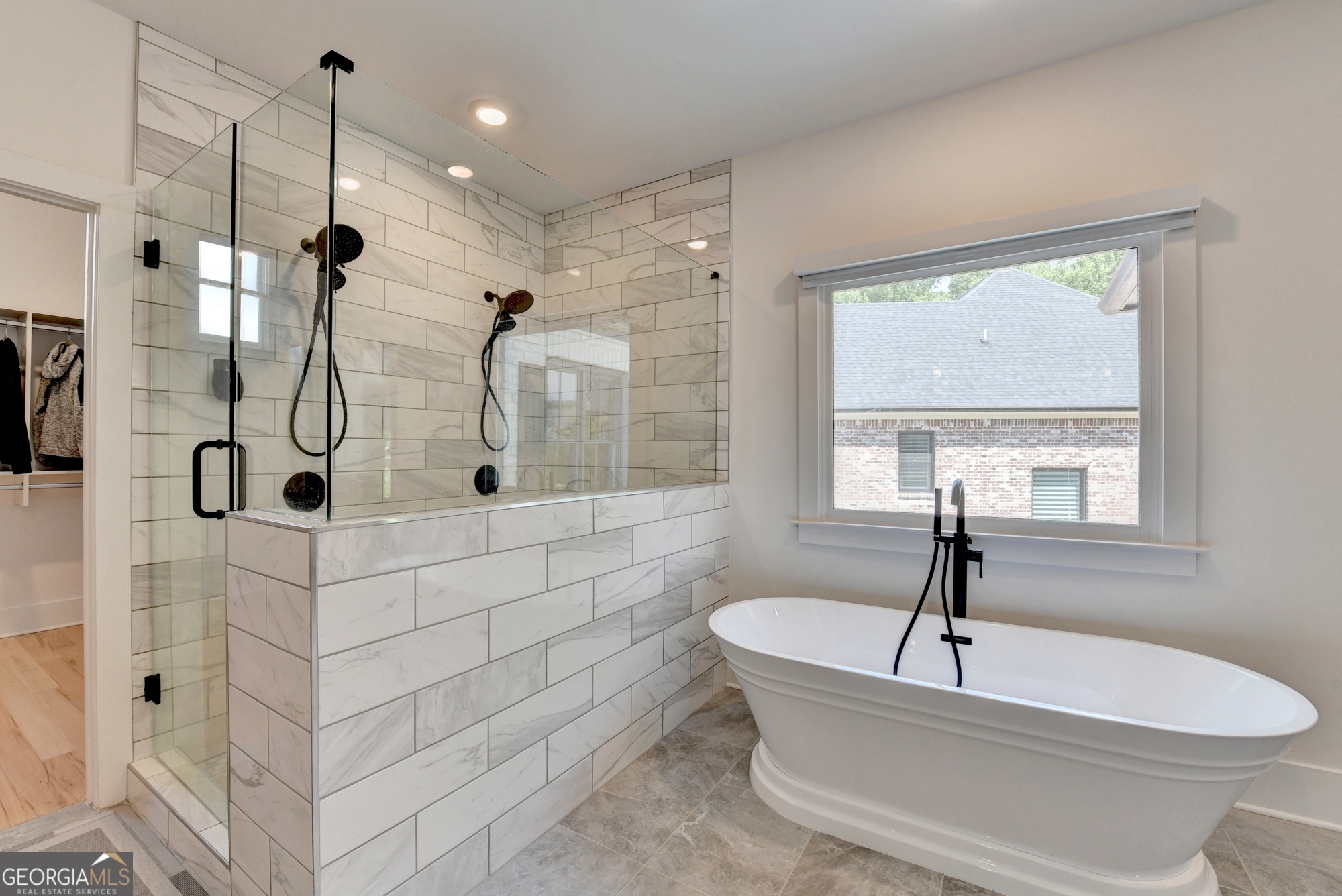 1370 Rumson Lane