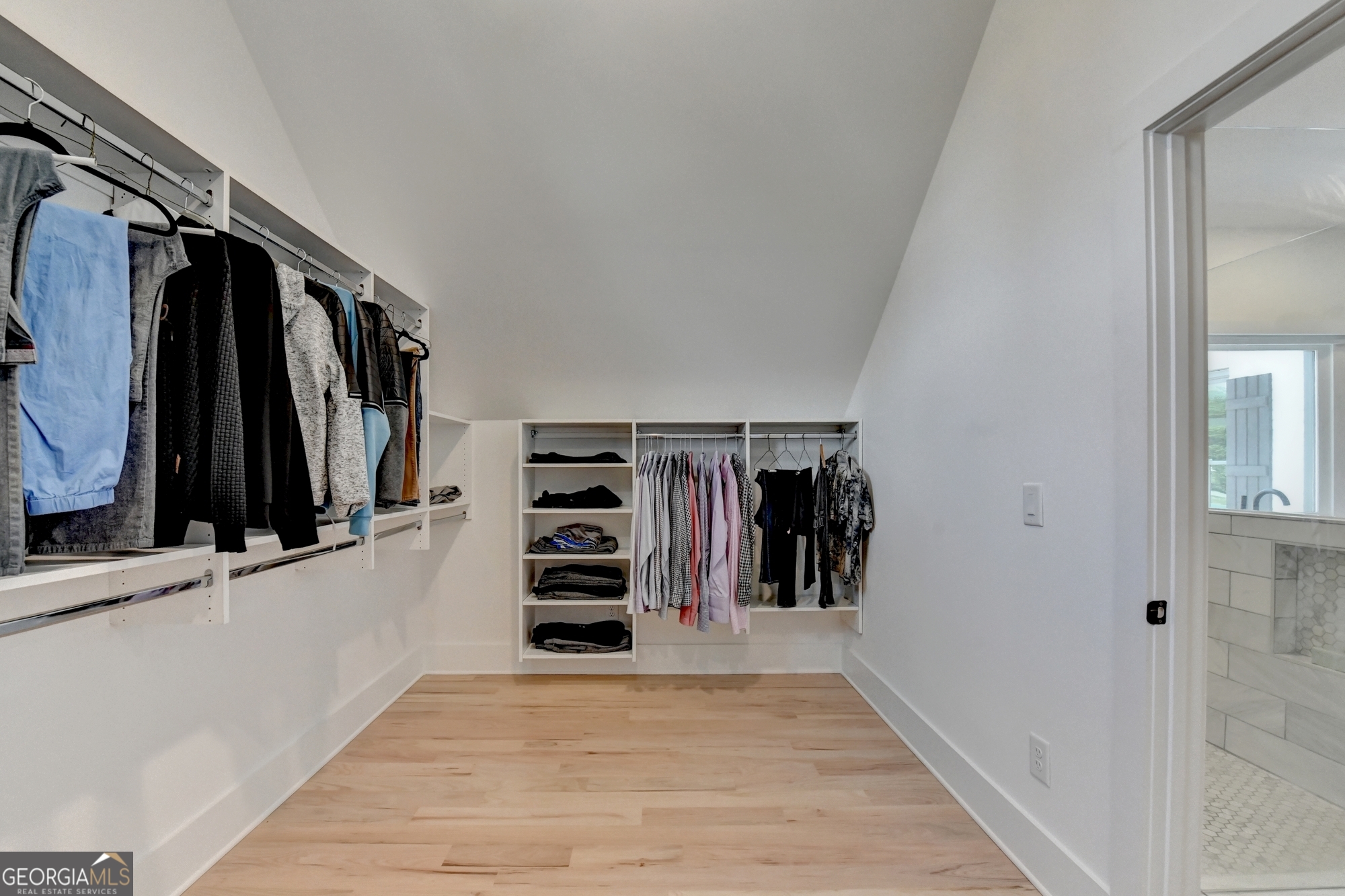 1370 Rumson Lane