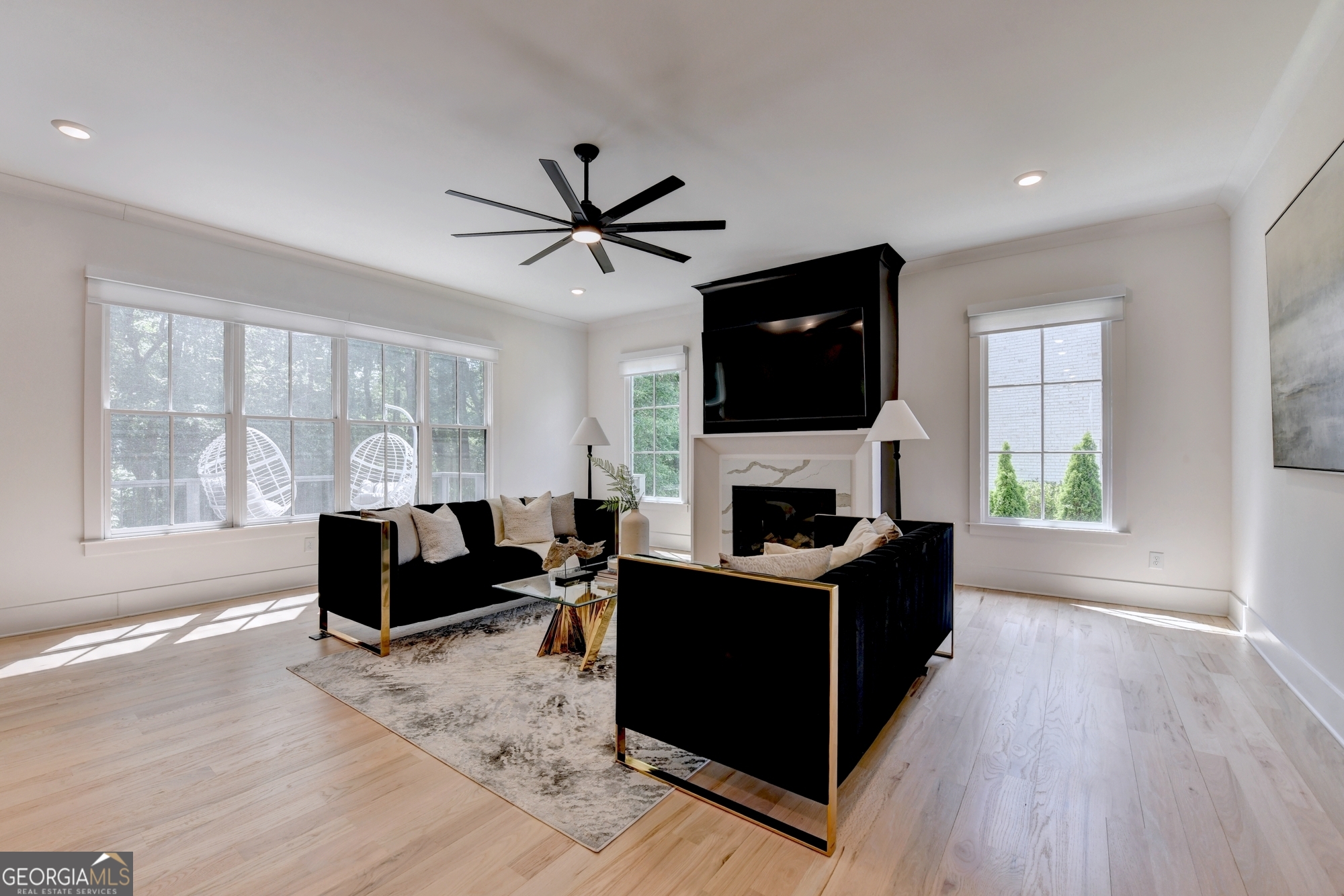 1370 Rumson Lane