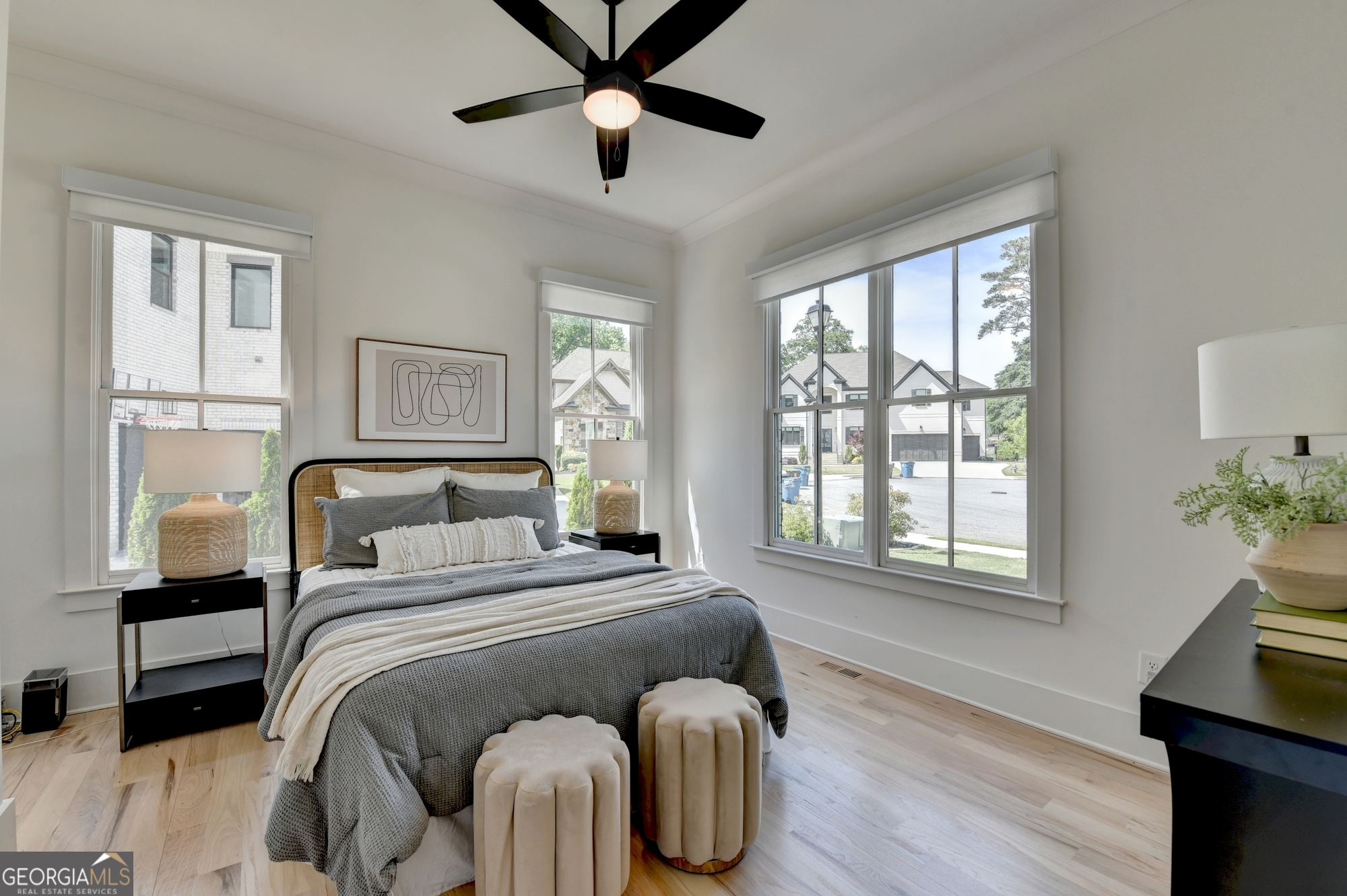 1370 Rumson Lane