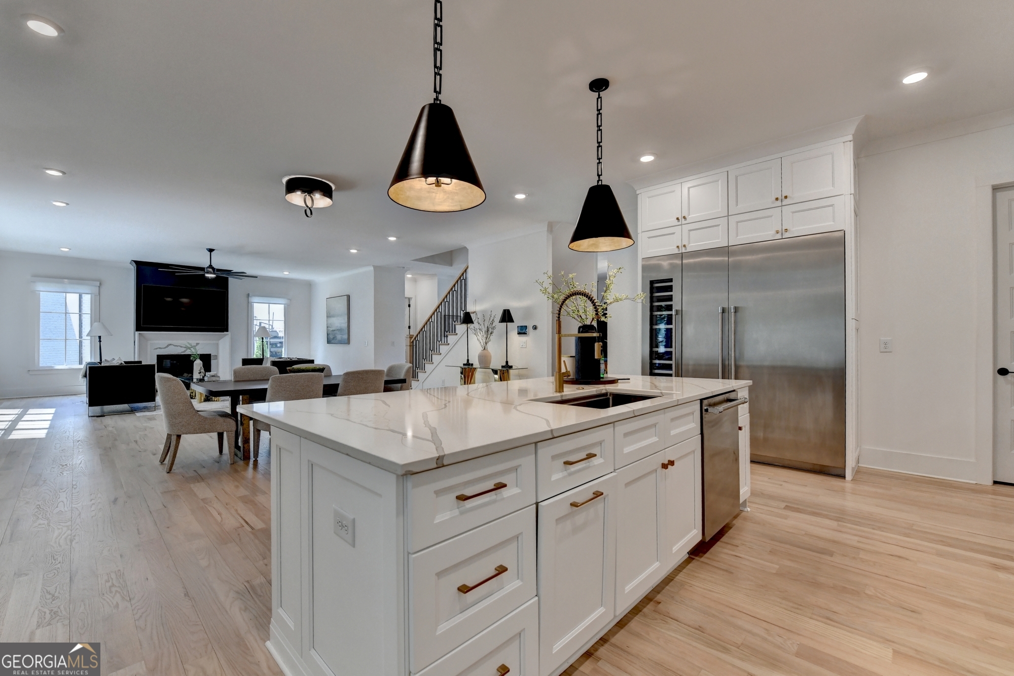 1370 Rumson Lane