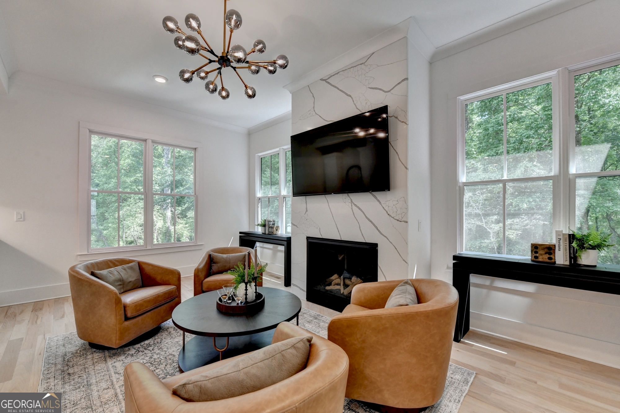 1370 Rumson Lane