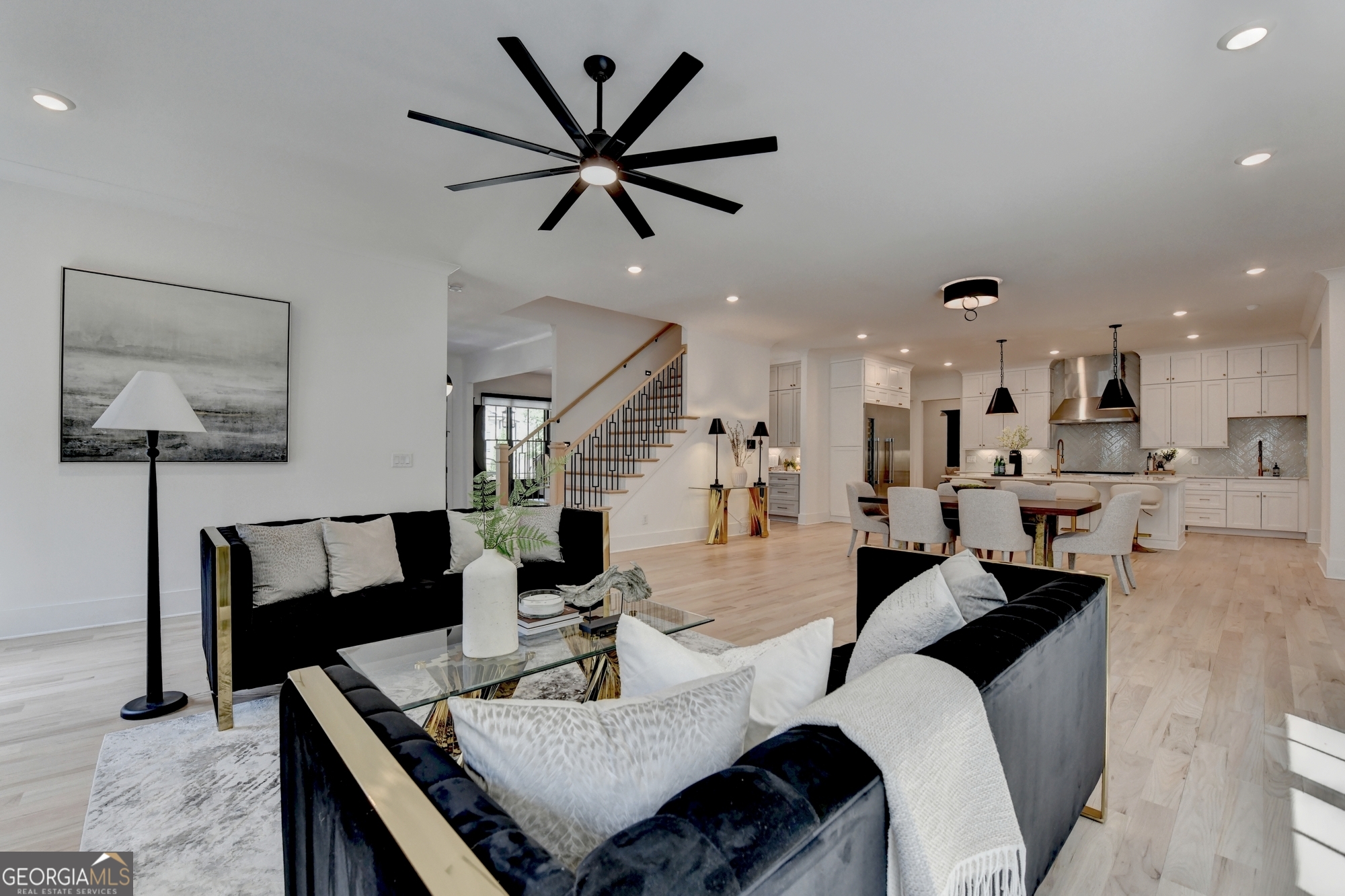1370 Rumson Lane