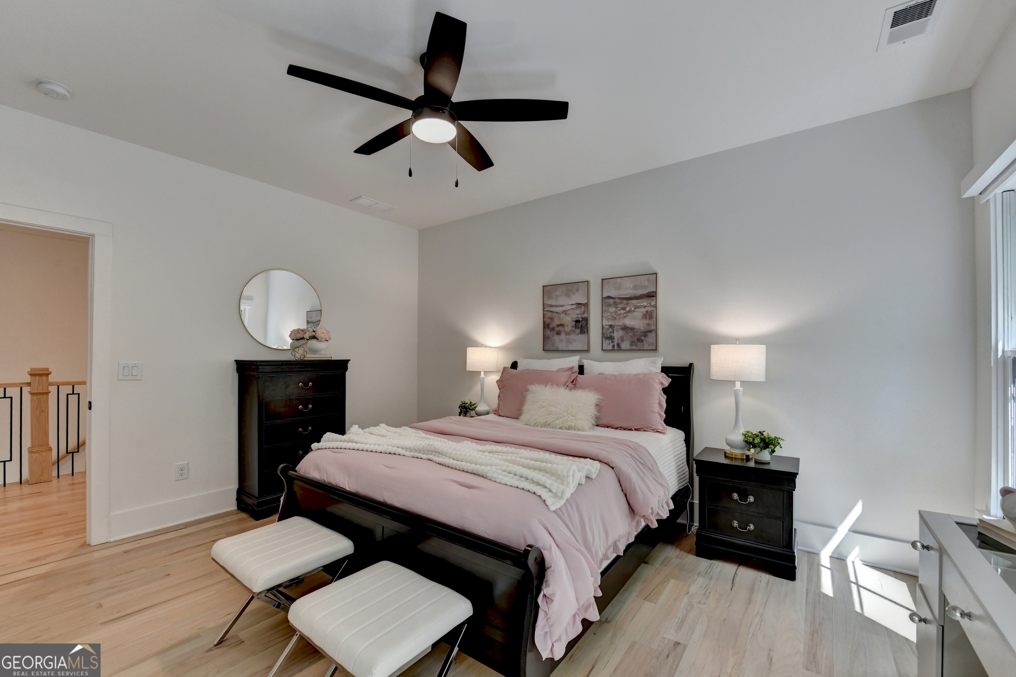 1370 Rumson Lane