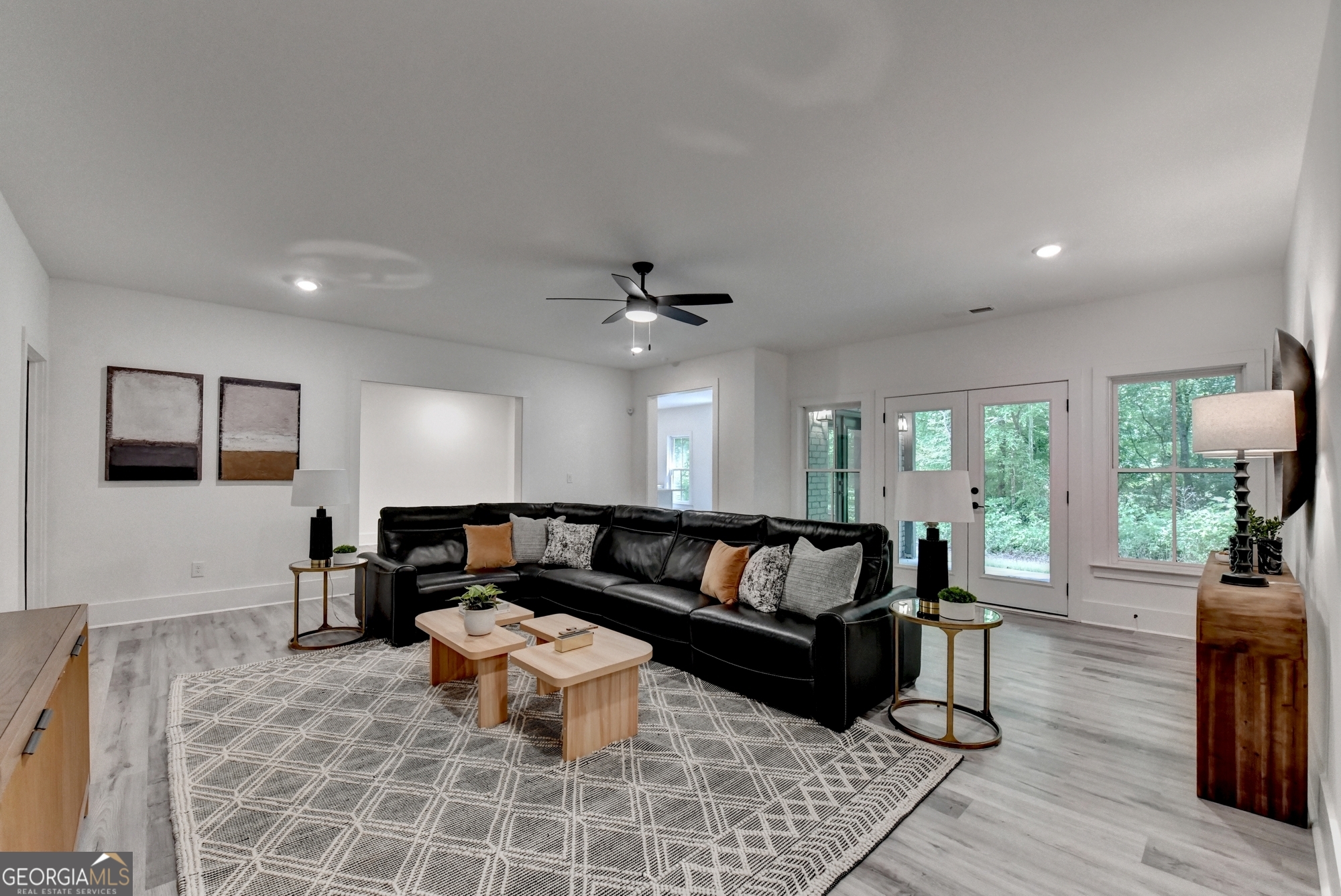 1370 Rumson Lane